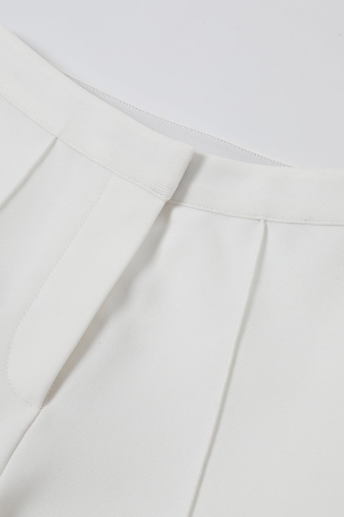 Figure-hugging Bandage Pants