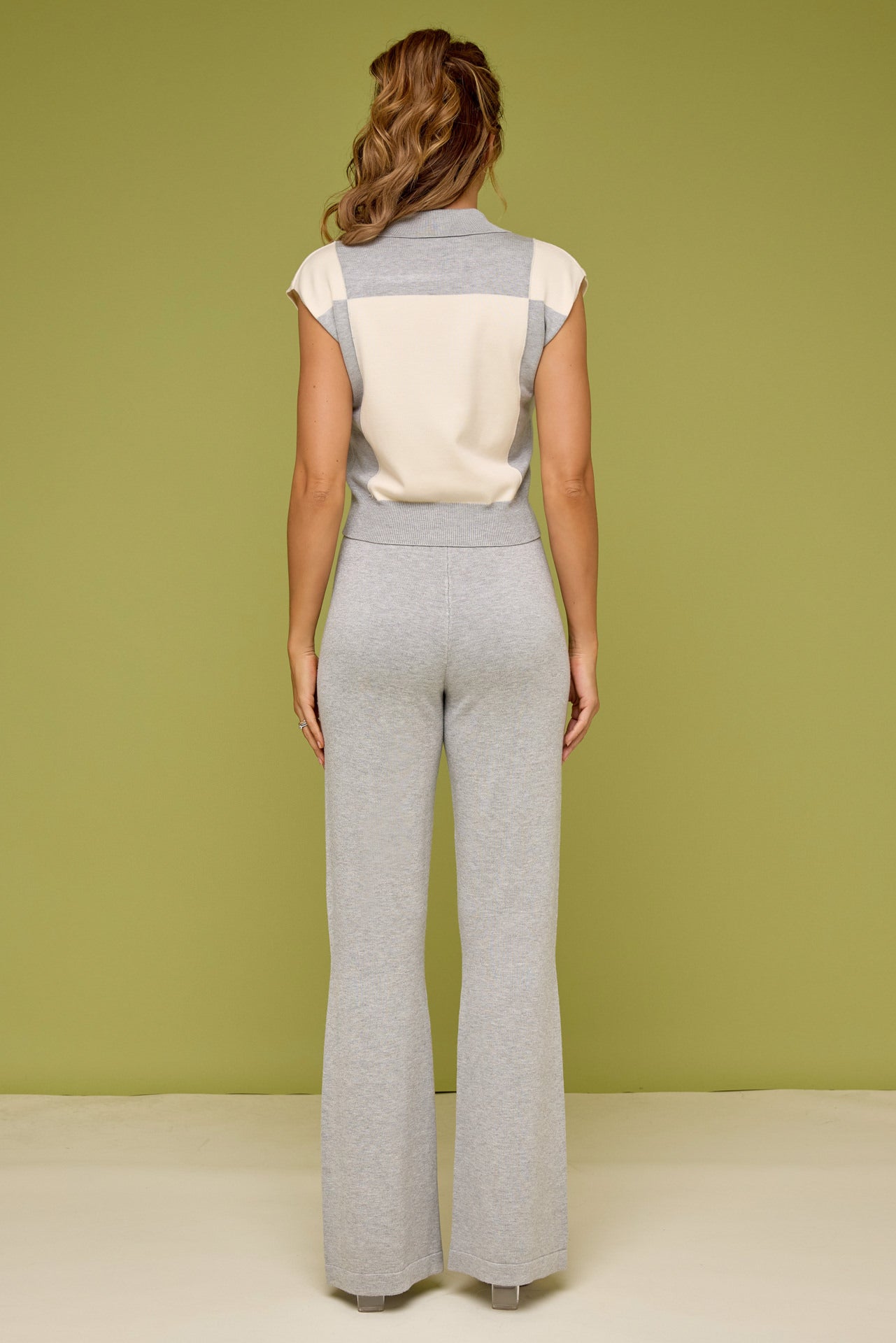 Color Block Chic Knit Top and Solid Pants Set