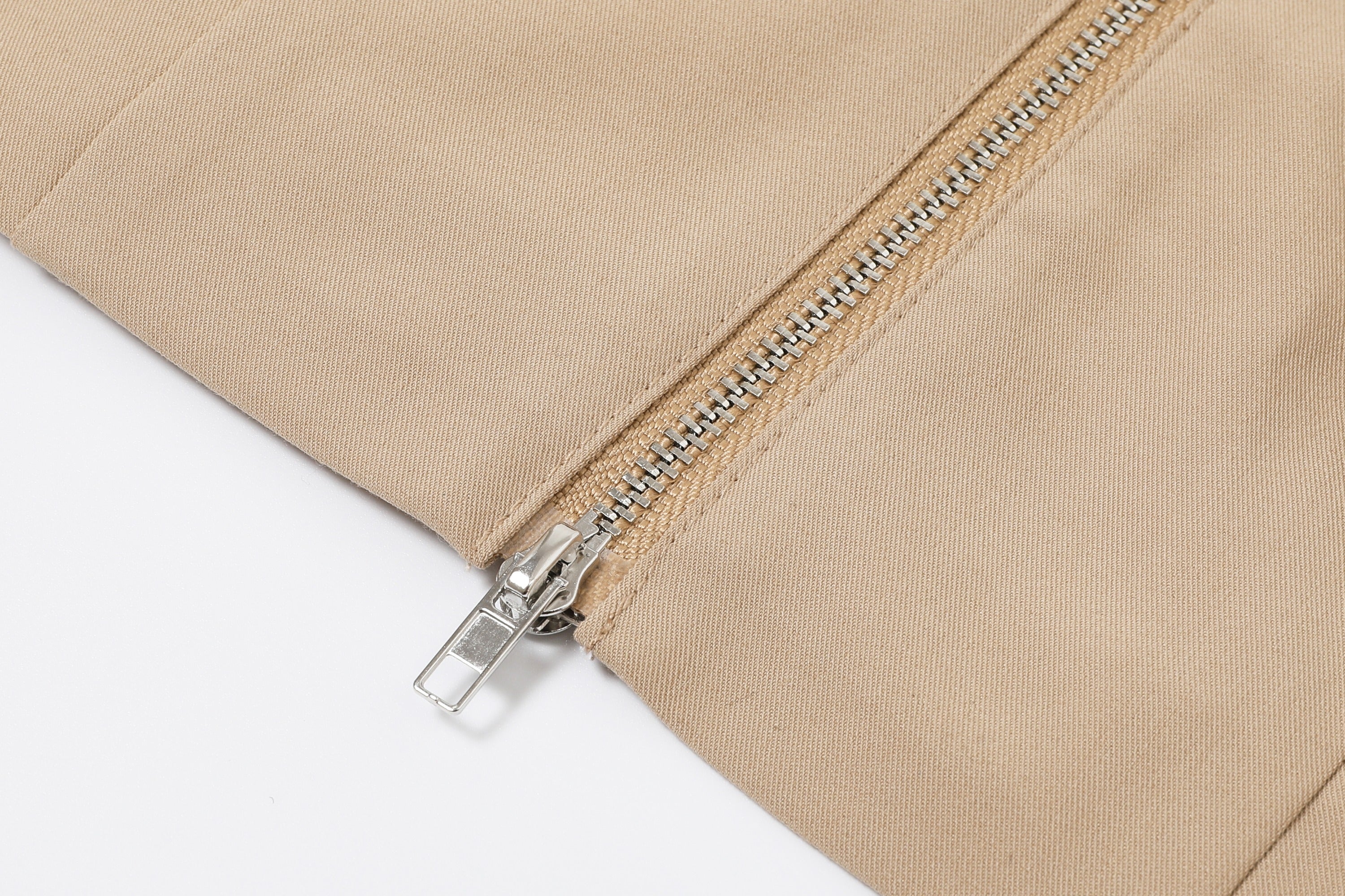 Alessia Woven Adjustable Straps With Front Pockets