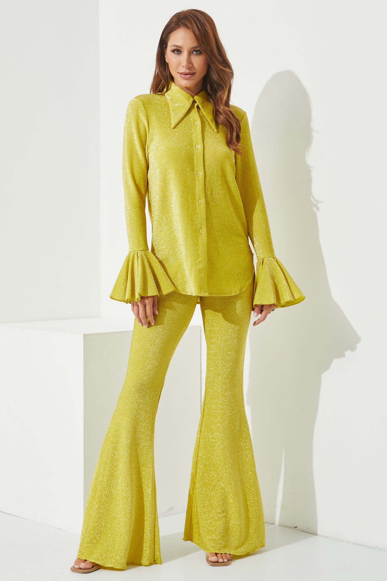 Knit Ruffle manga camisa y pantalones acampanados conjunto