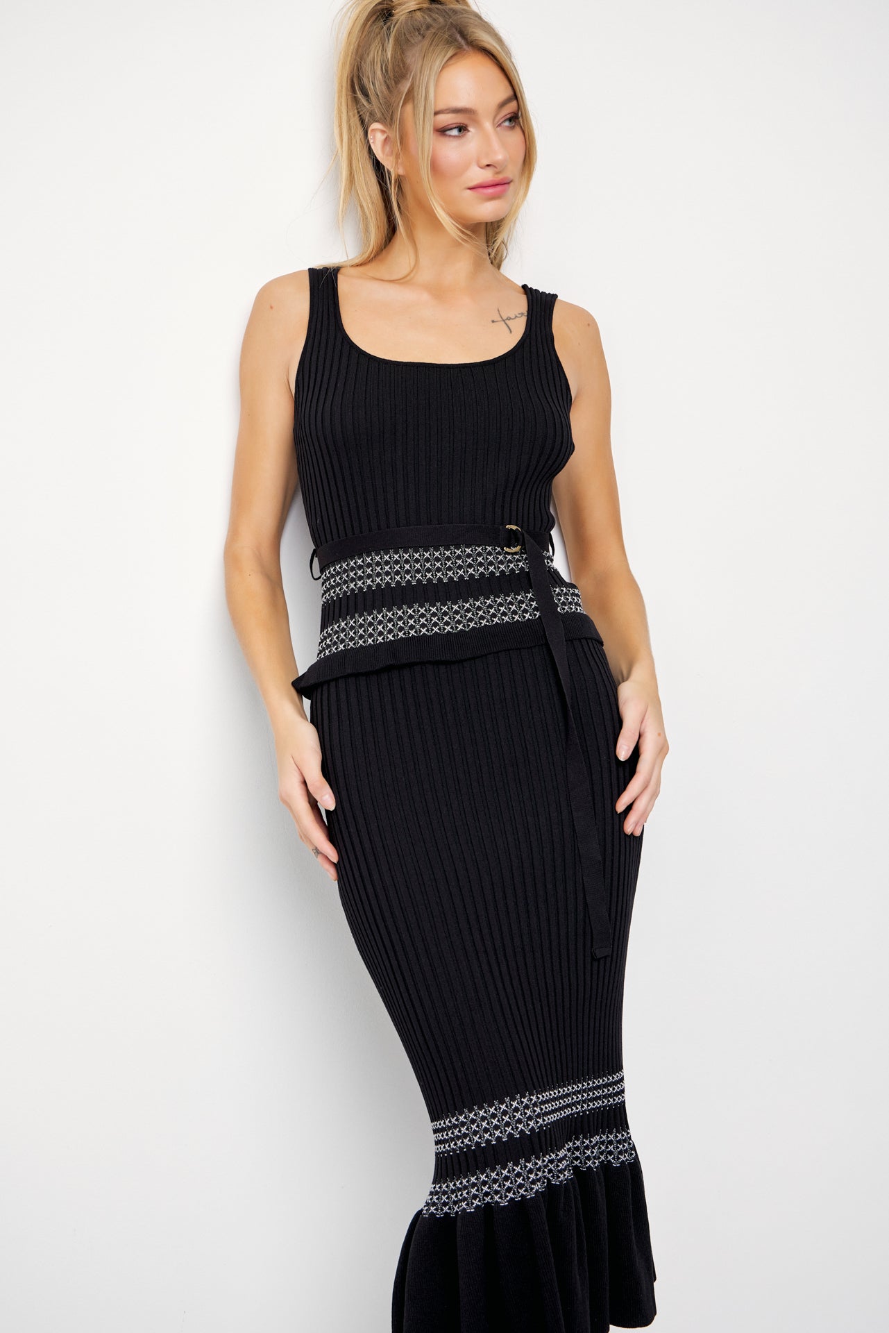 Pretty First Impression Rib Knit Ruffle Midi Dress