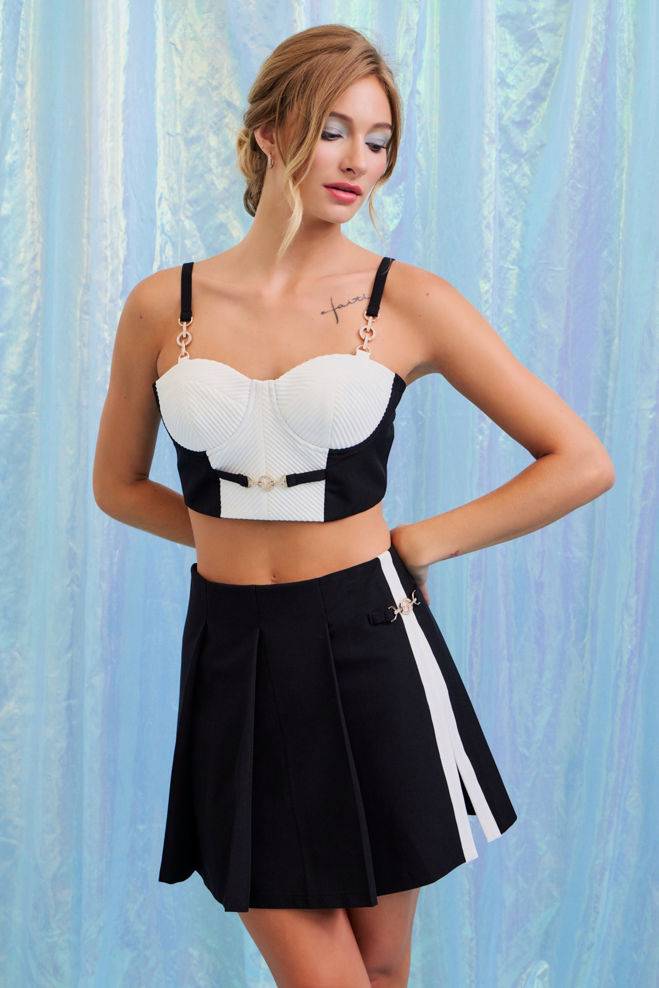 Brunch Day Bandage Crop Top and Skirt Set With Trims