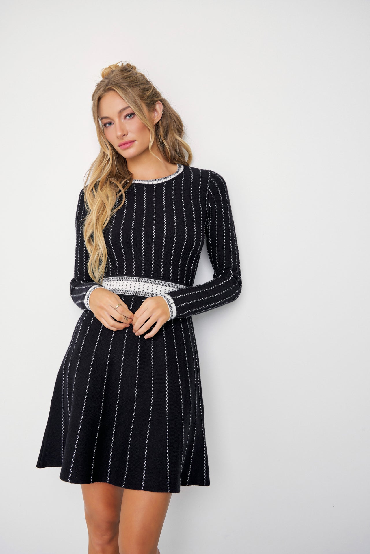 Ella Jqd Stripe Knit Long Sleeve Mini Dress