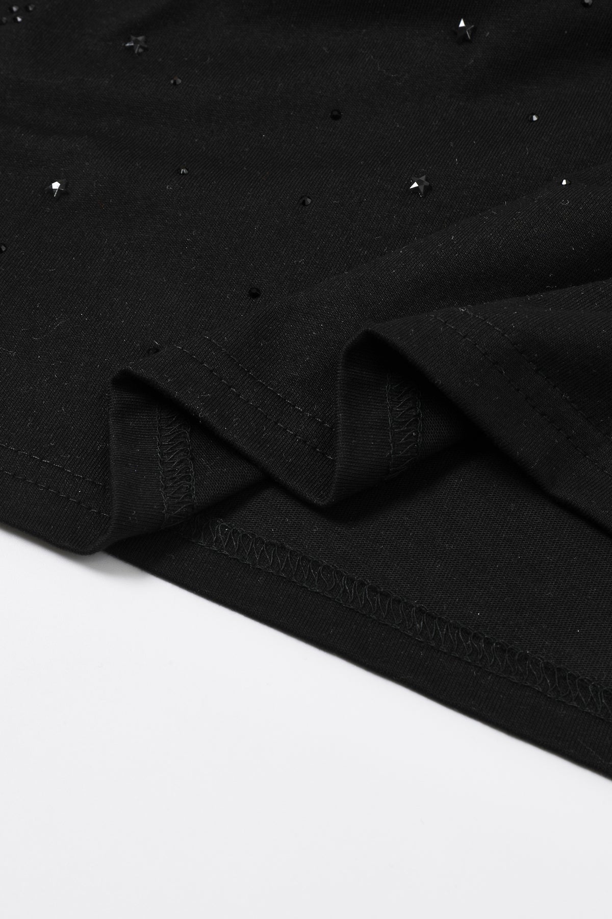 Embellished Floral Knit Sleeve Twist Top