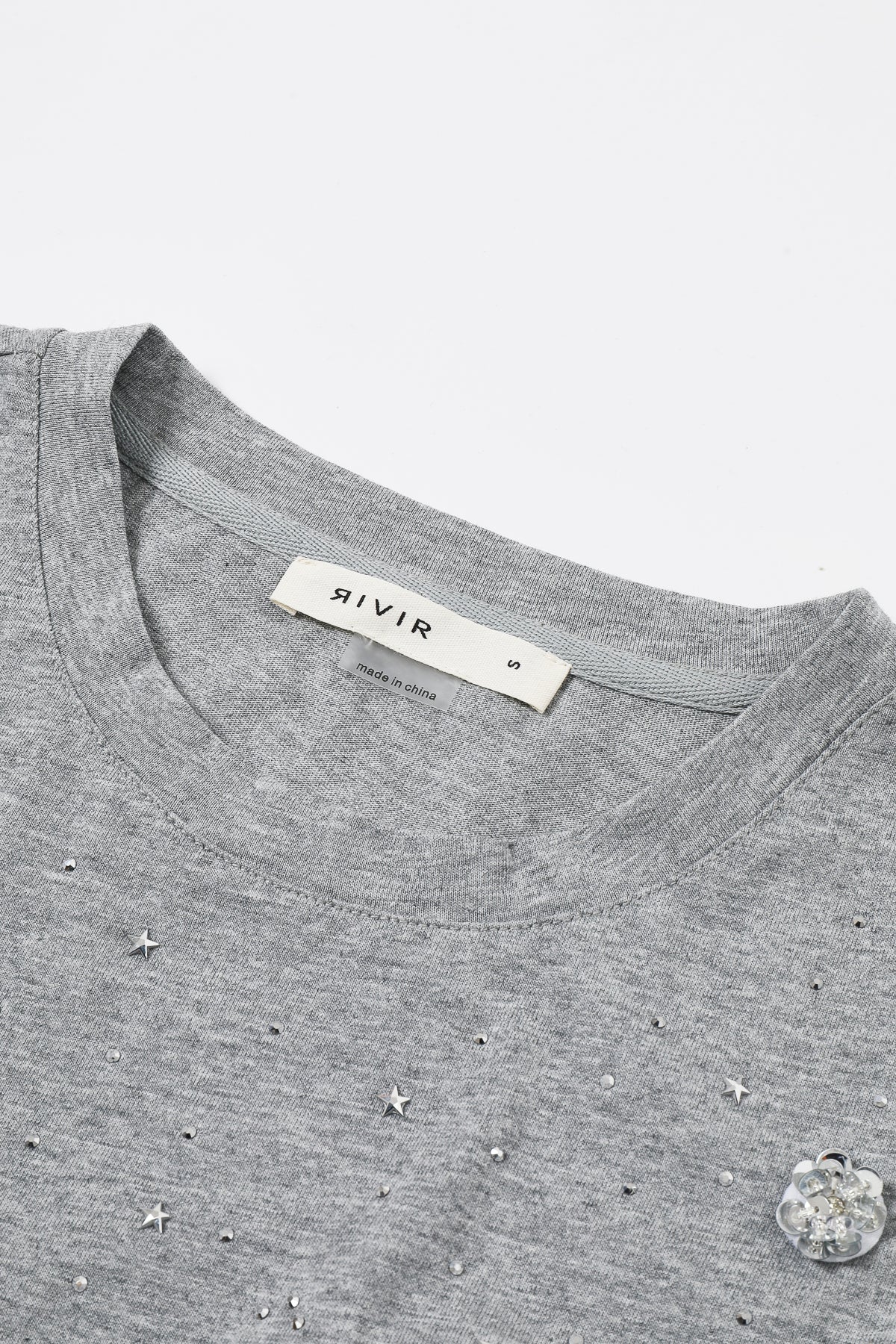 Embellished Floral Knit Sleeve Twist Top