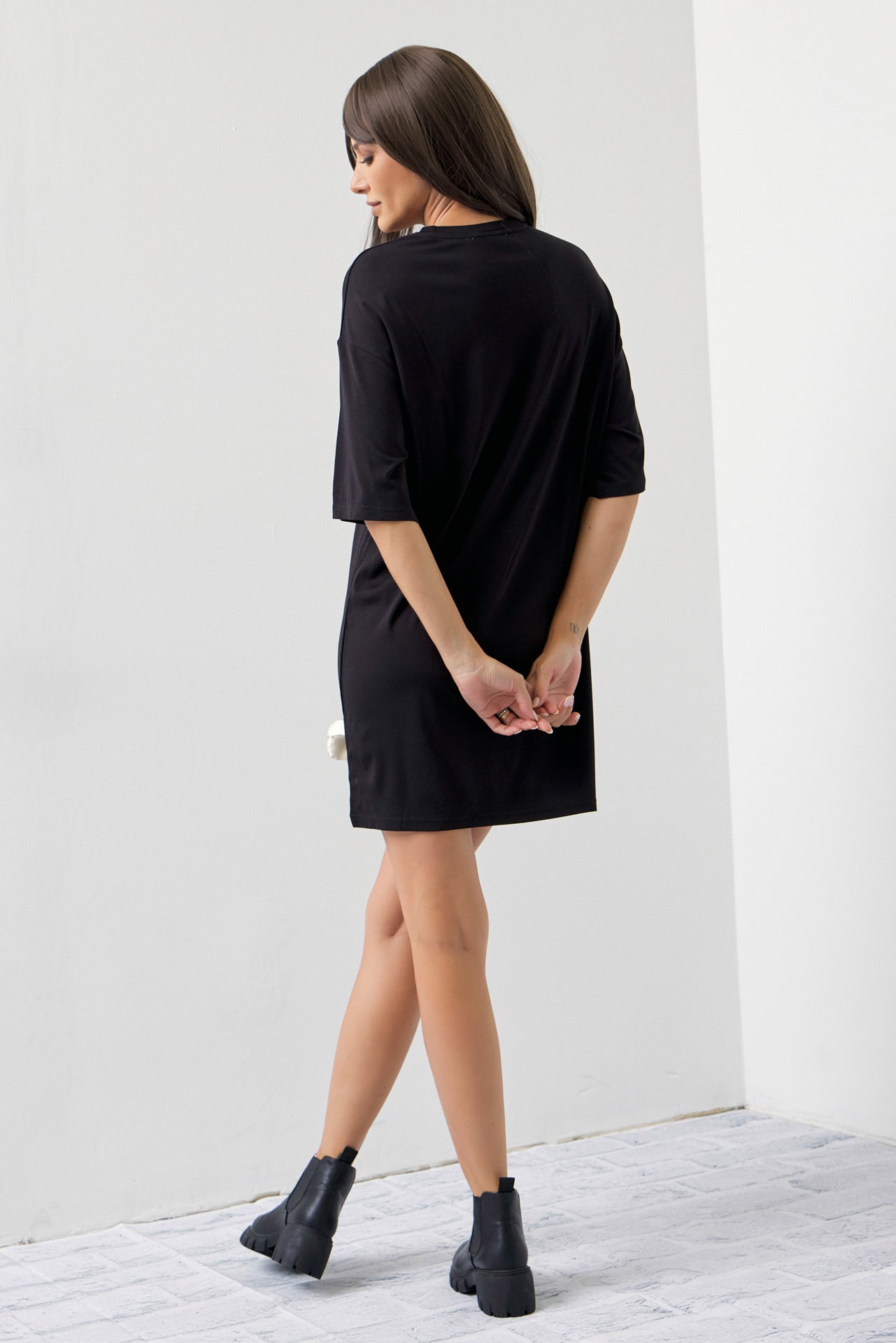 Nina Flower Embellished T-shirt