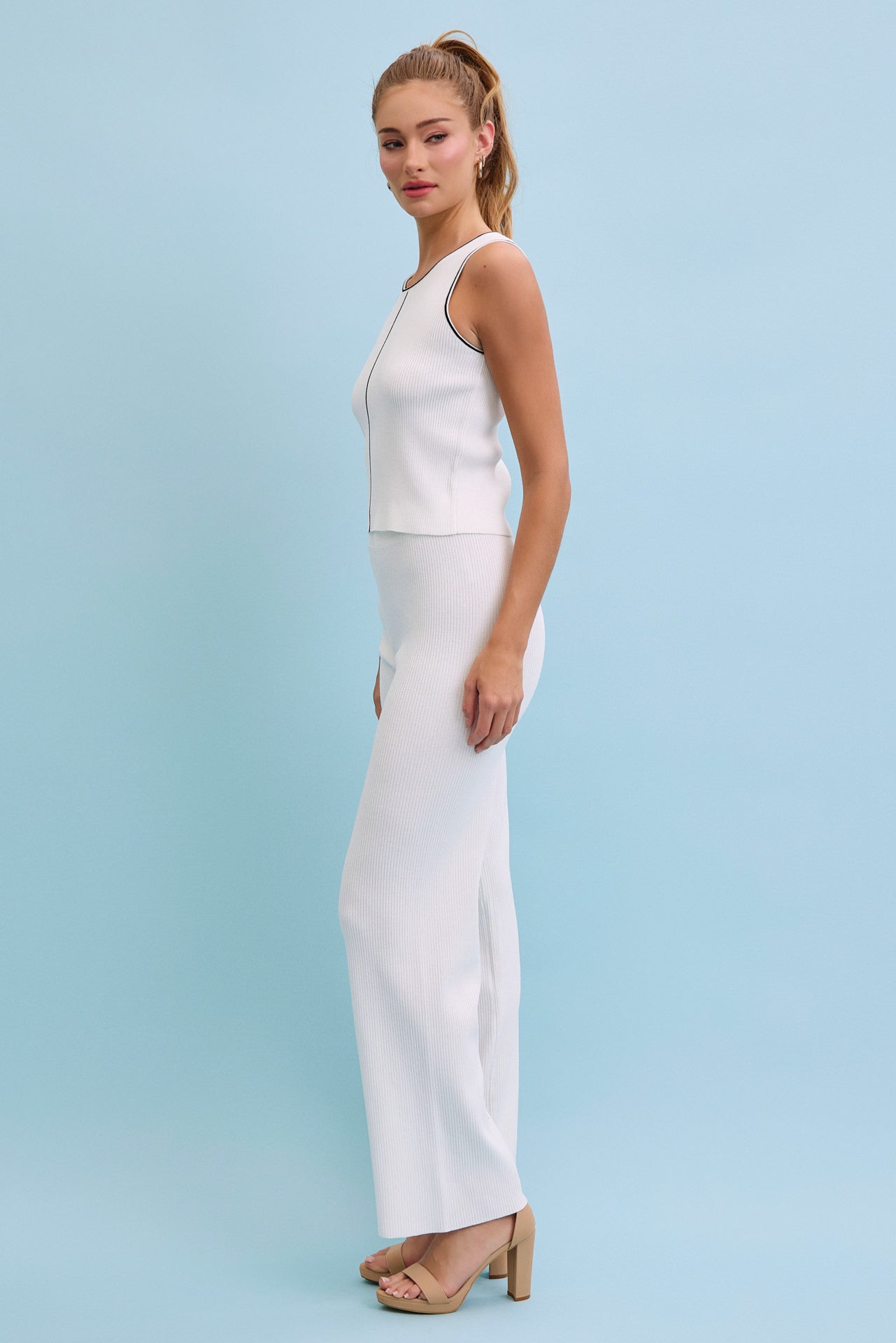 Effortless Styling Knit Sleeveless Top & Pants Set