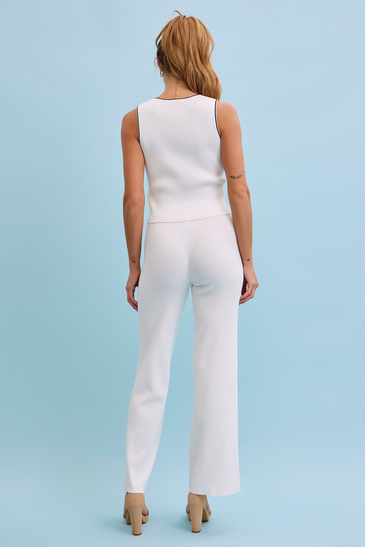 Effortless Styling Knit Sleeveless Top & Pants Set