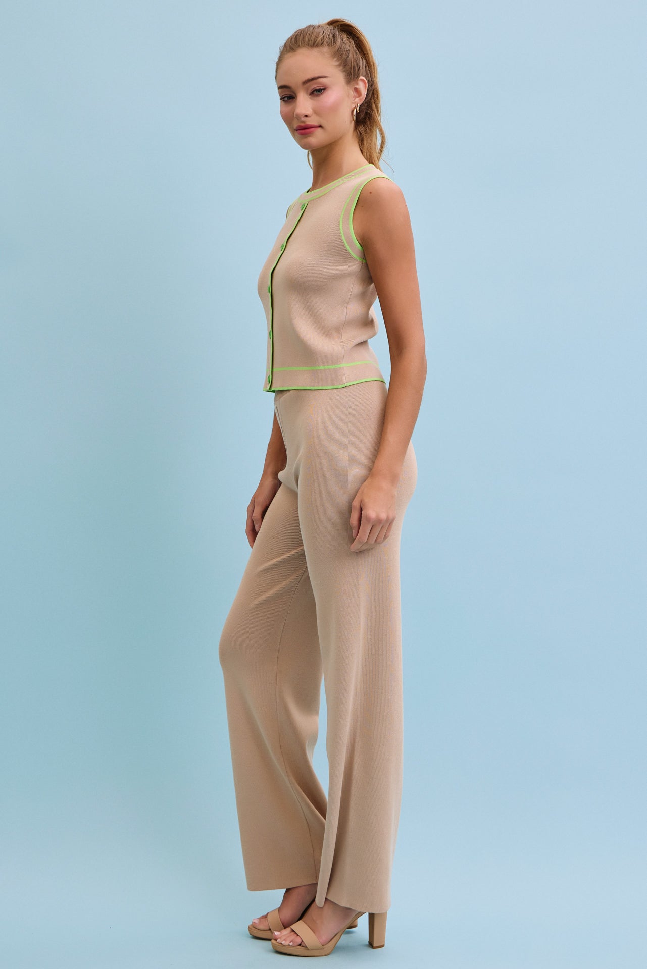 Contrast Vibe Sleeveless Top & Pants Set