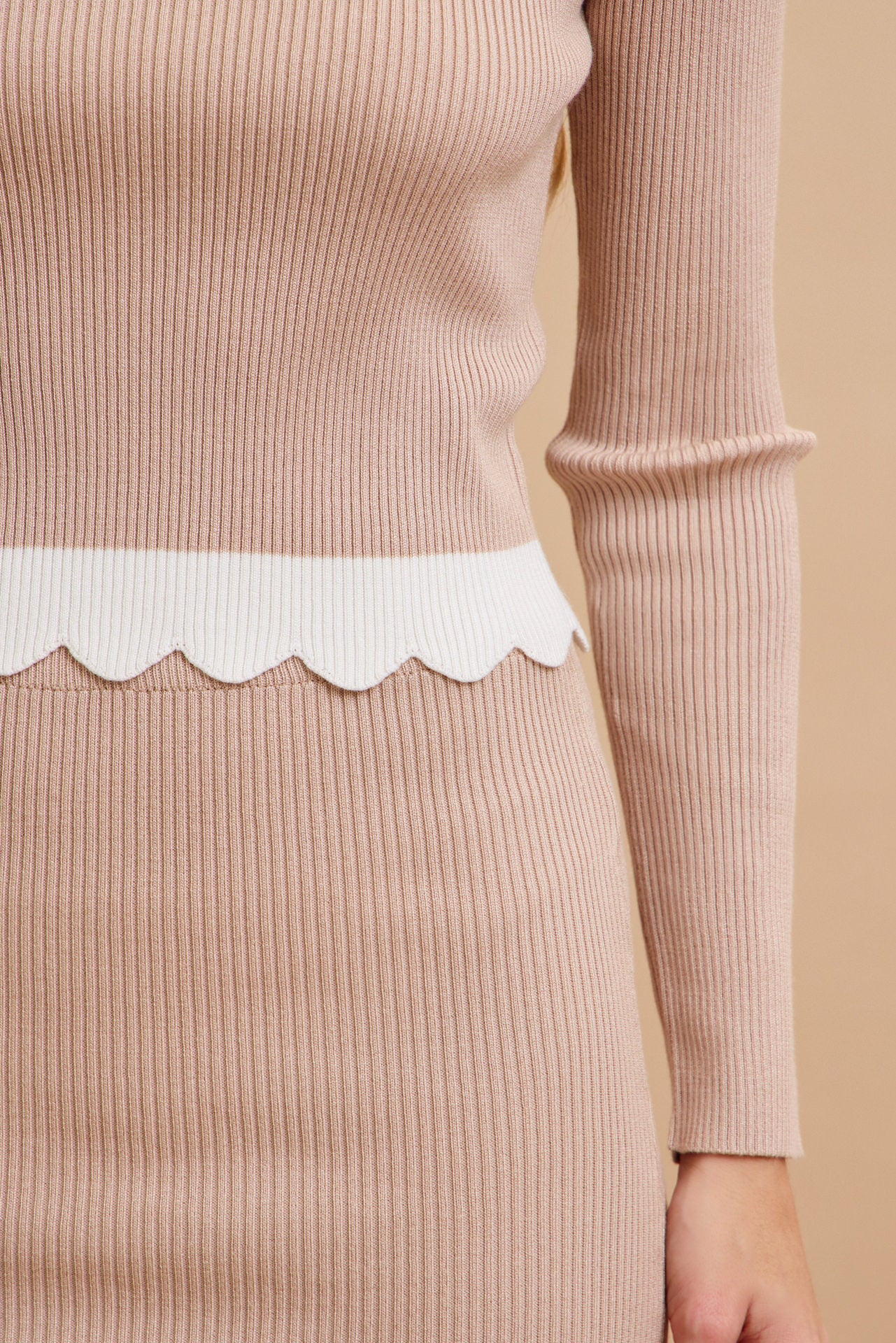 Kiora Knit Colorblock Scallop Hem Long Sleeve Top & Midi Skirt Set