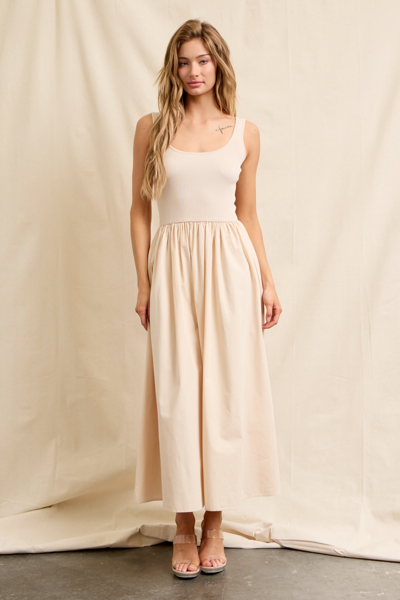 Hannah Sleeveless Midi Dress