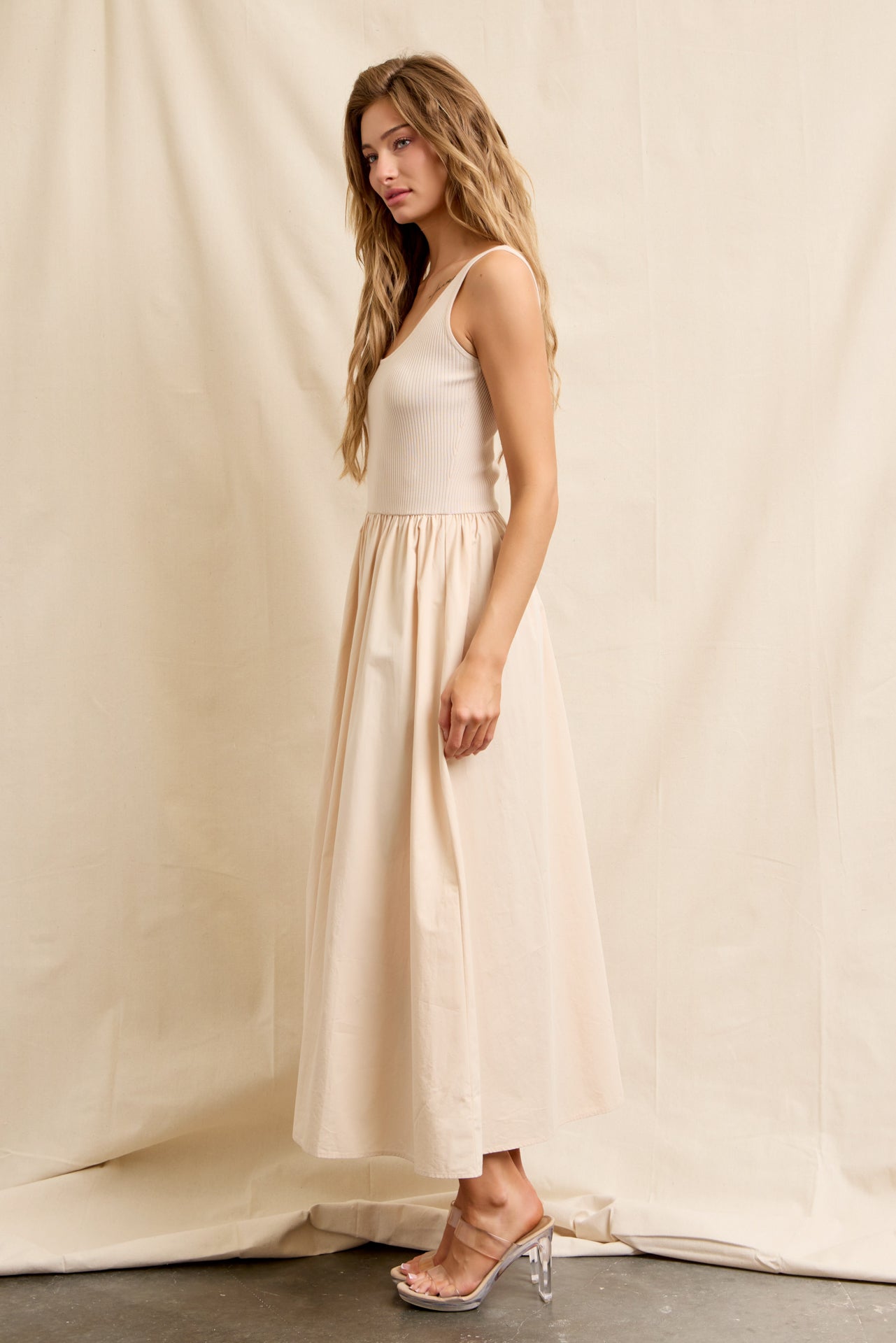 Hannah Sleeveless Midi Dress