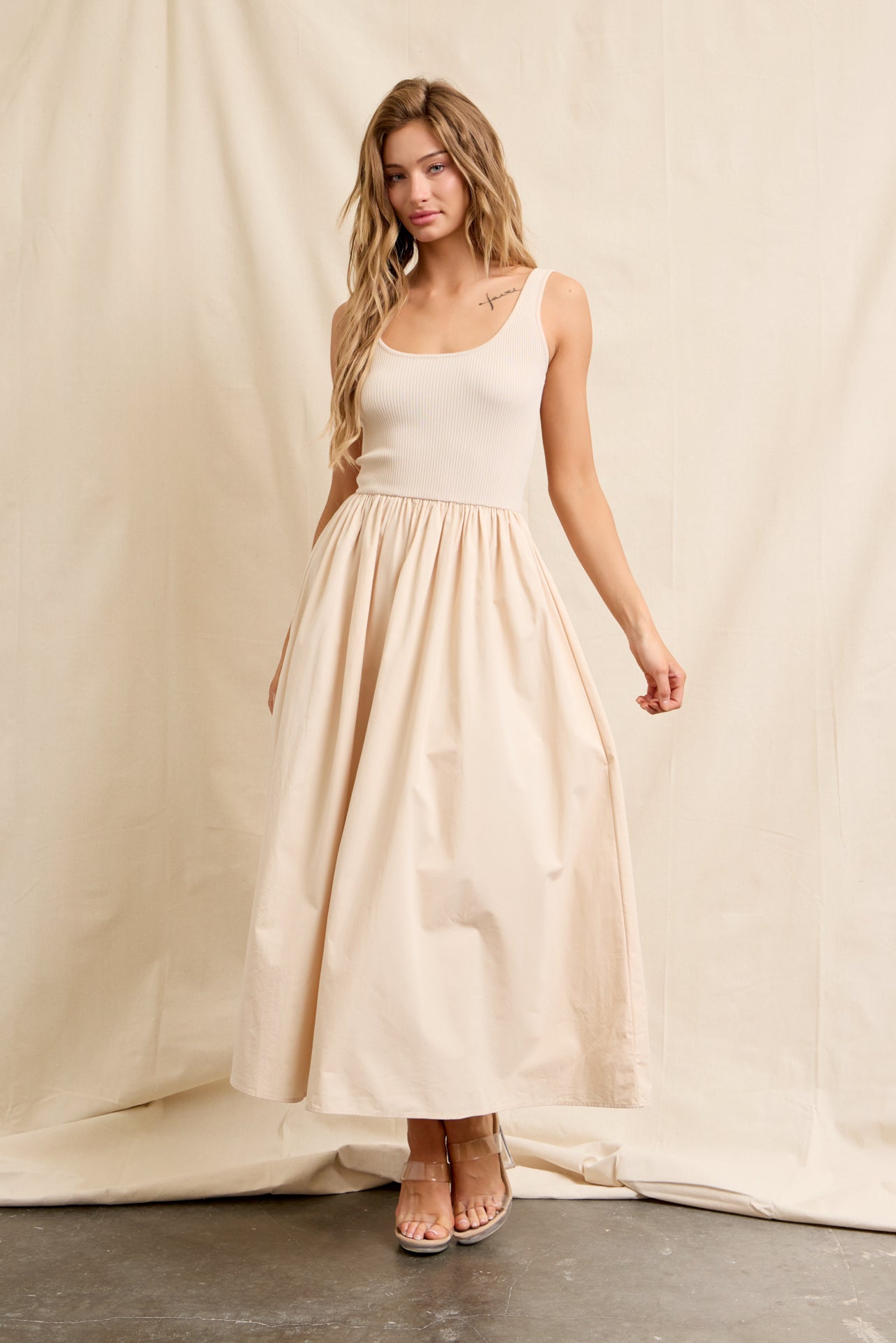 Hannah Sleeveless Midi Dress