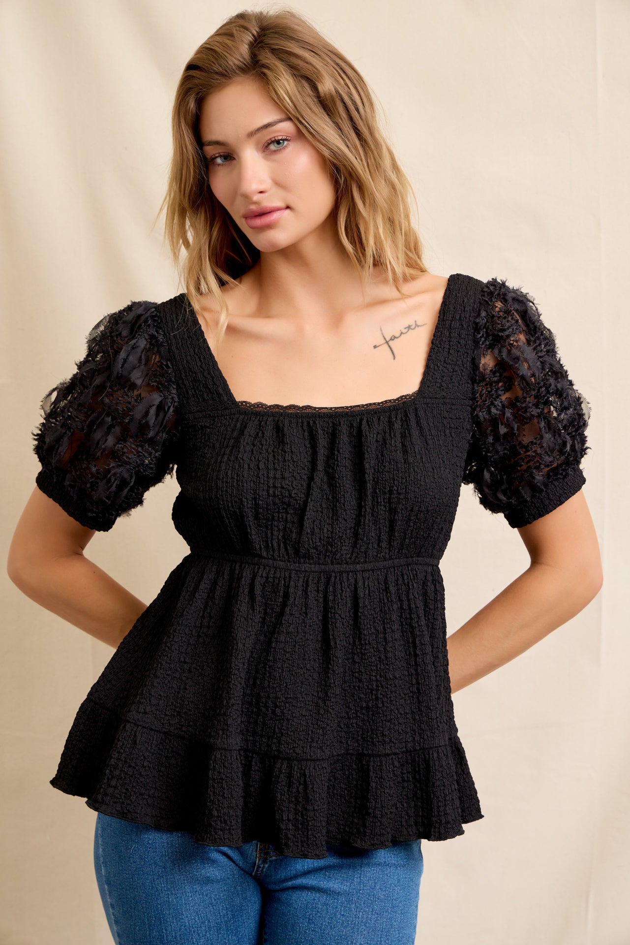 Puff & Textured Short Sleeve Top