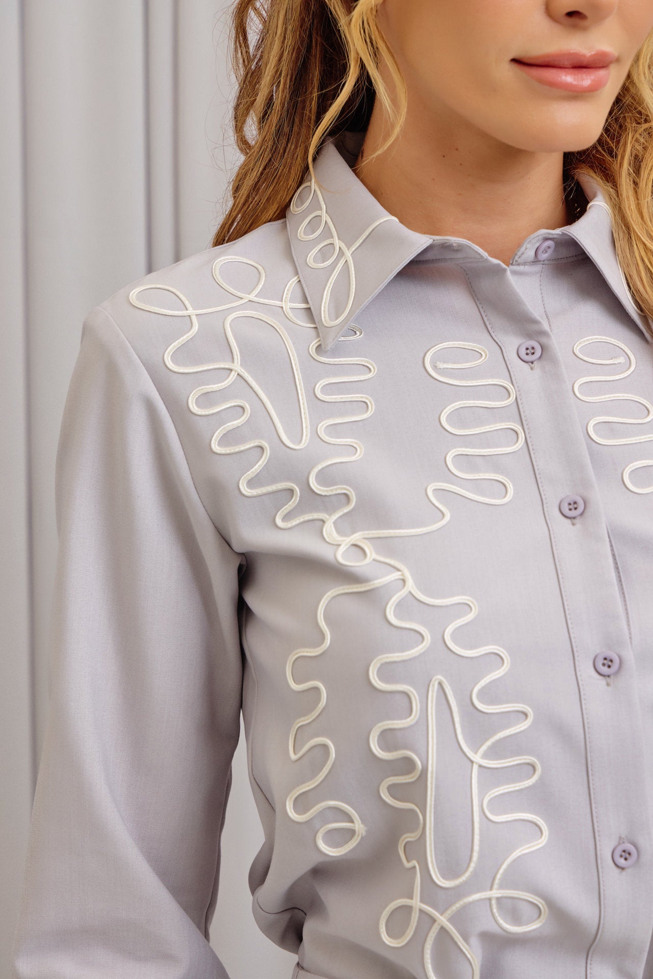 Layla Woven shirt with cord embroidery
