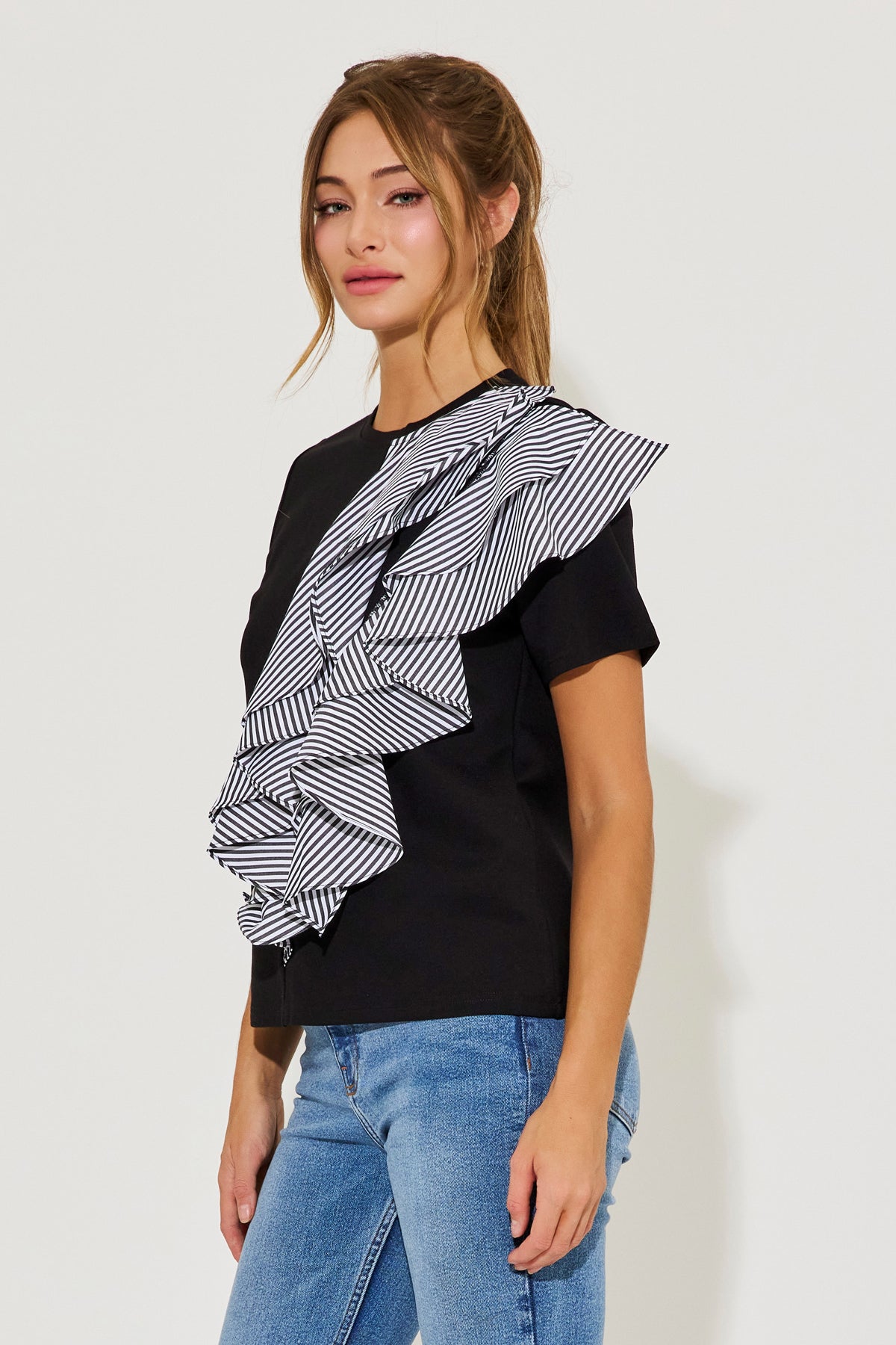 Echo Ruffle Knit Short Sleeve Top