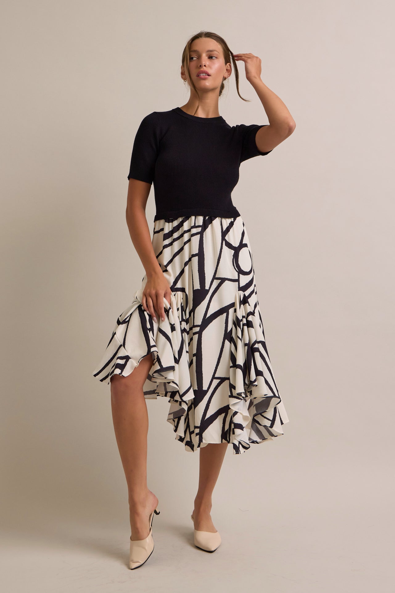 Camellia Short Sleeve With Printed Bottom Dress