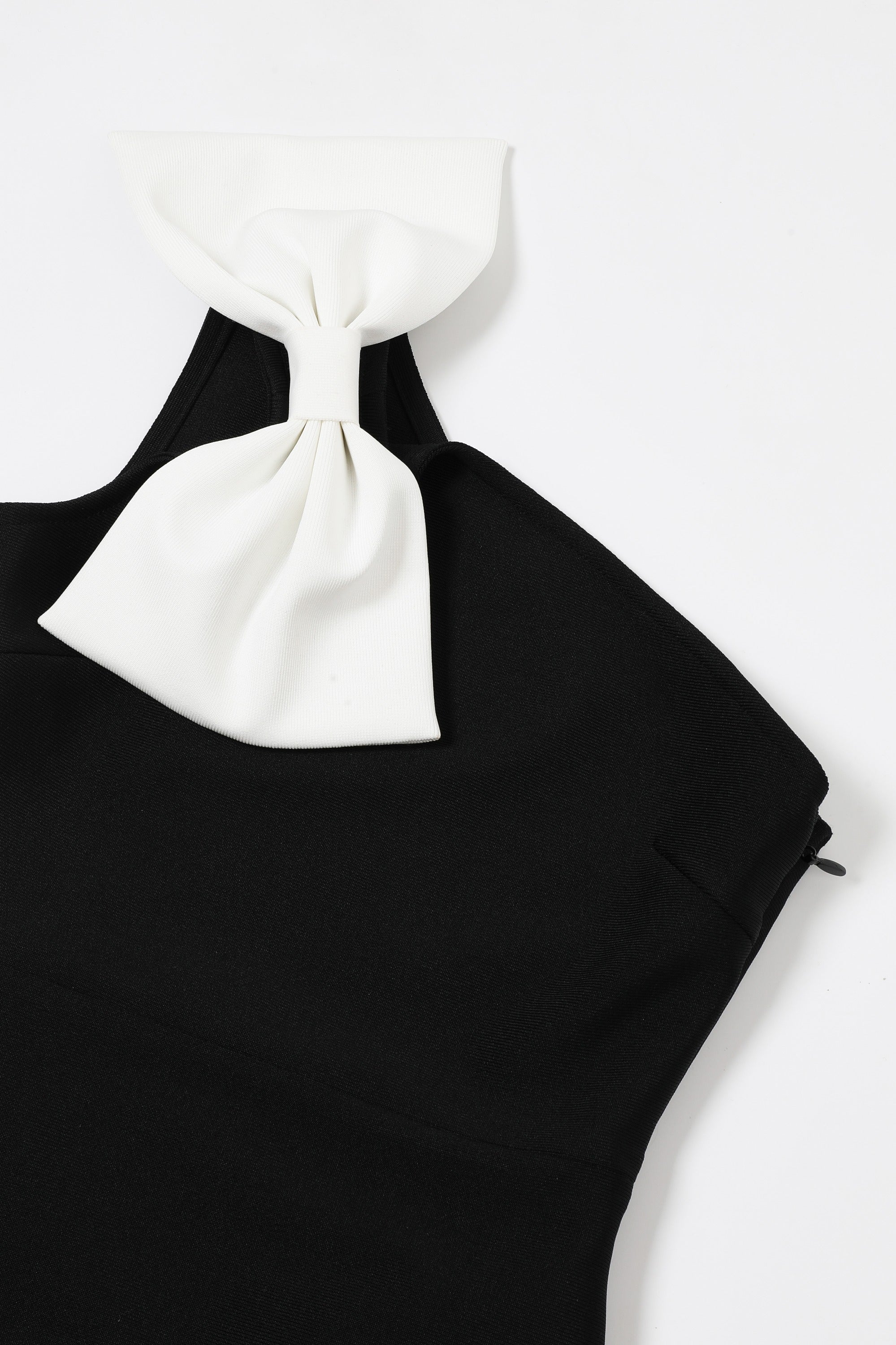 Sculpted Elegance Bow Maxi Dress