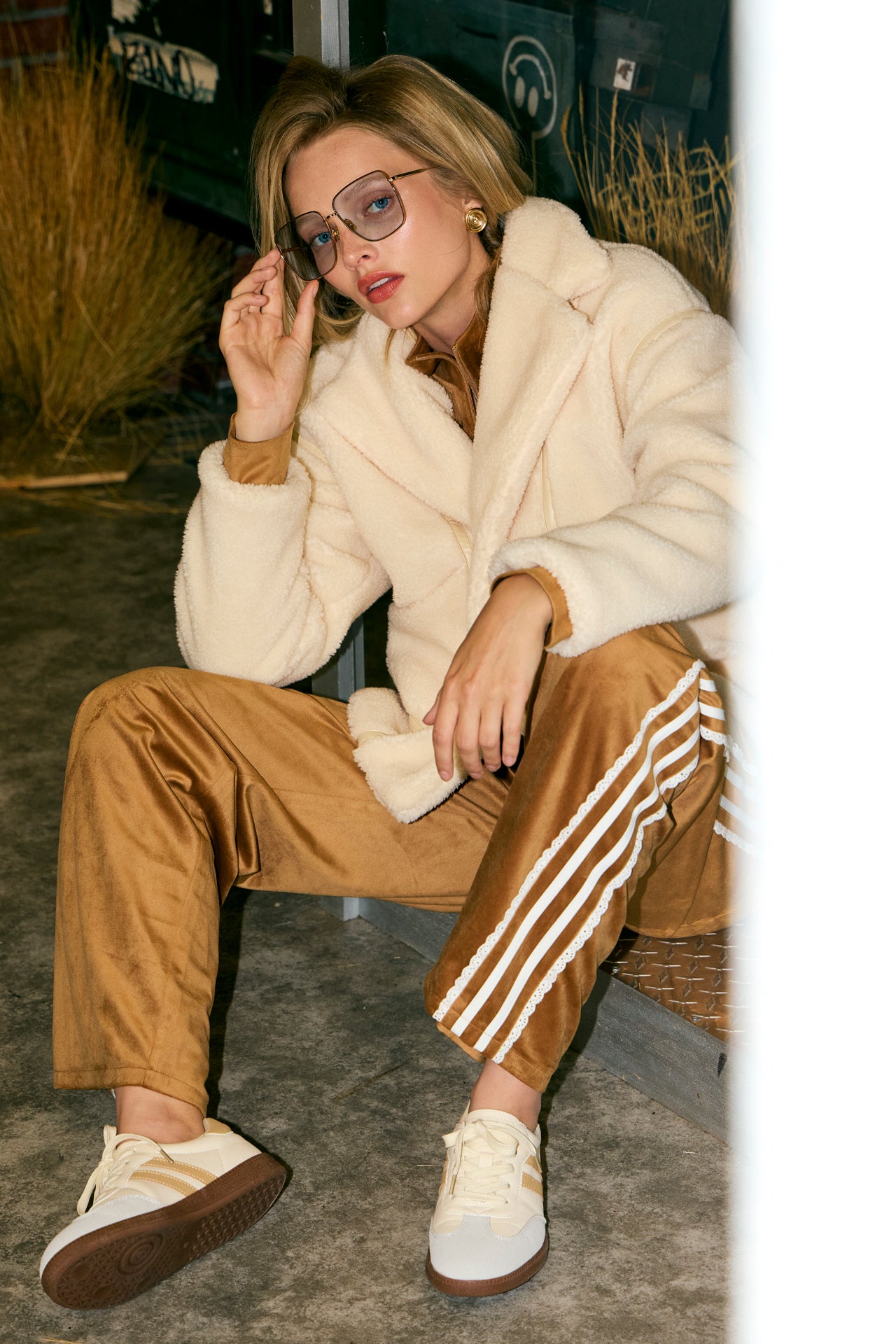 Velvet Vignette Lace Pants With Side Stripe