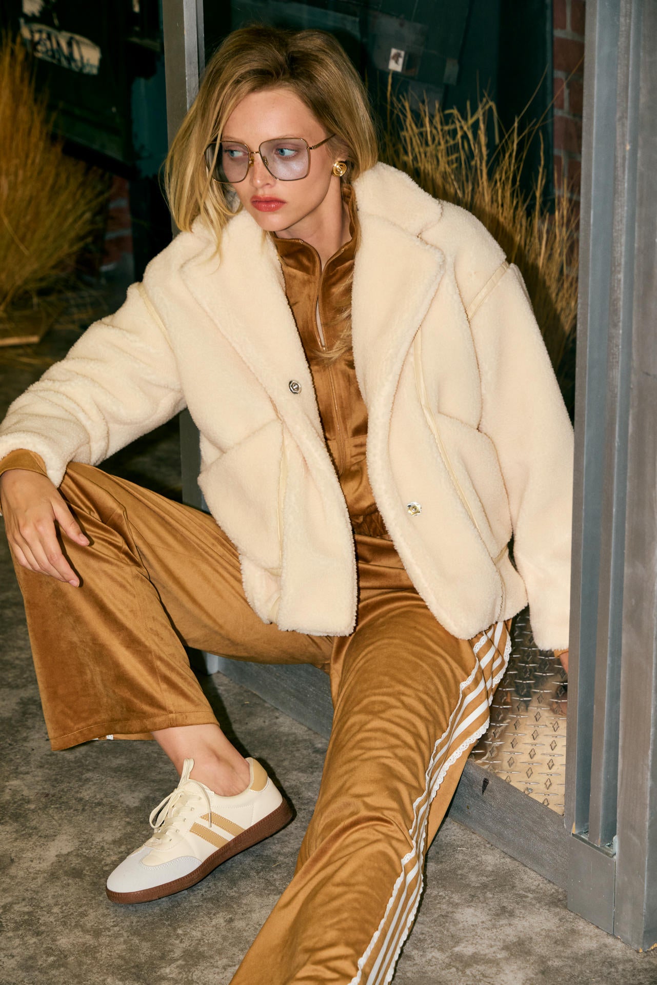 Velvet Vignette Lace Pants With Side Stripe