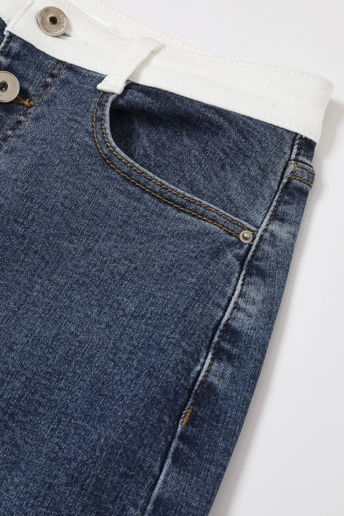 The Protocol Contrast Band Denim Jeans