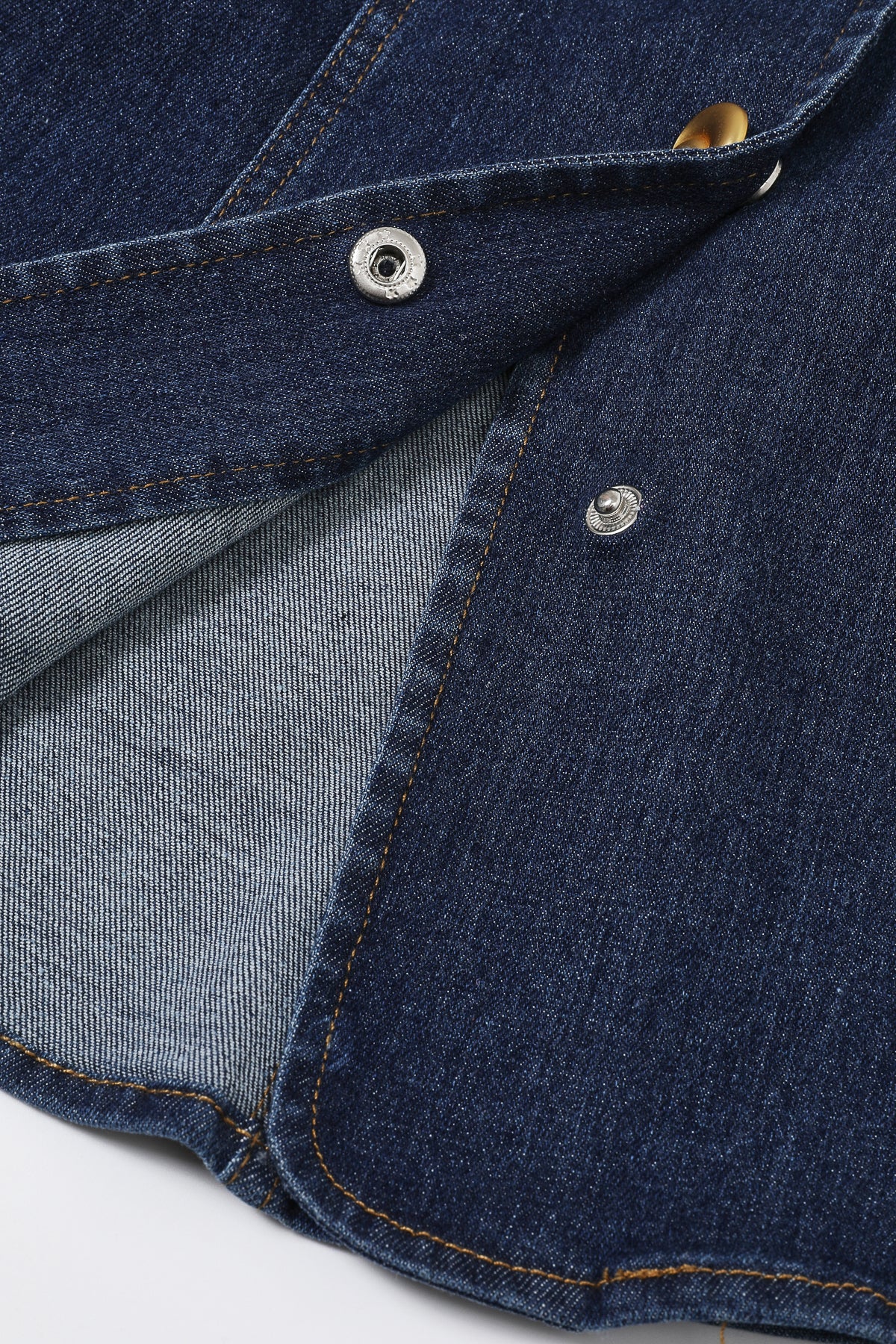 Sleeveless Buttoned Denim top