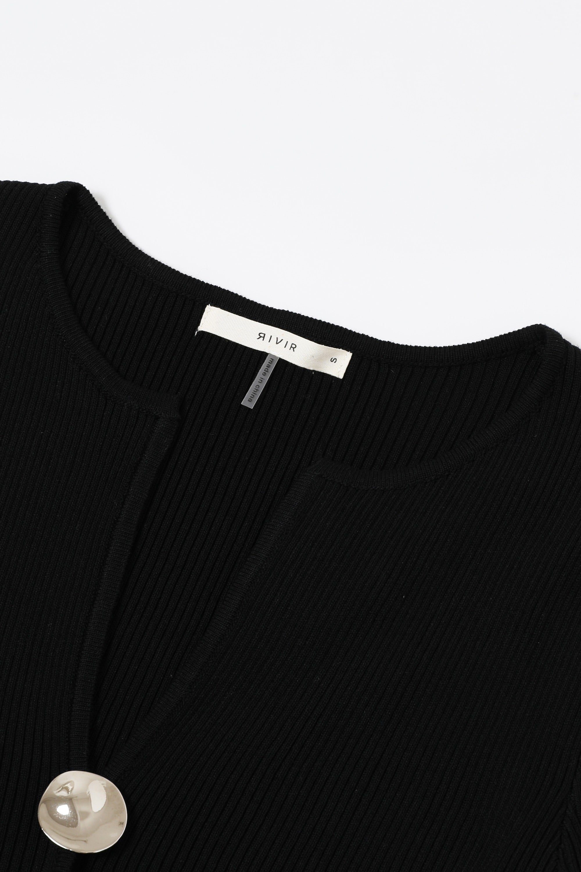 Velare Knit Long Sleeve Top With Unique Buttons