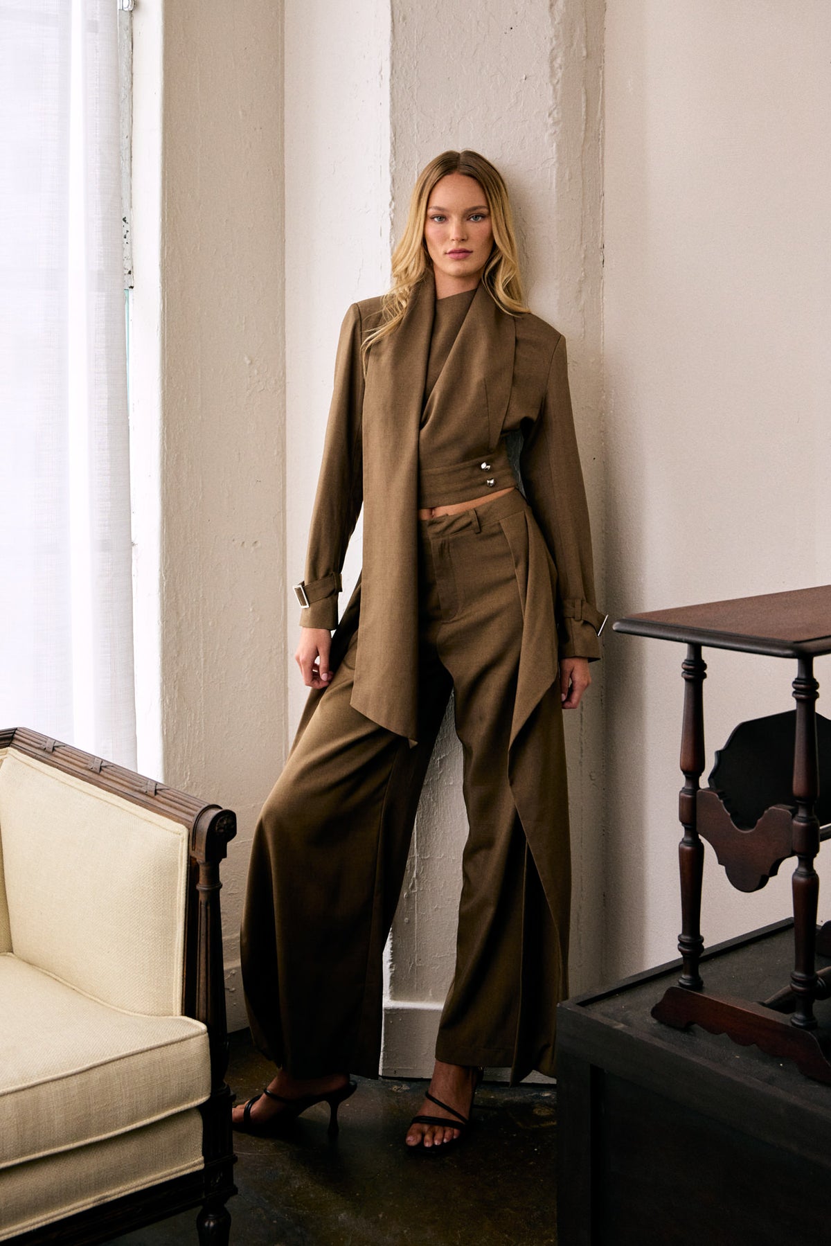 Joelle Woven Around The Neck Long Sleeve Top
