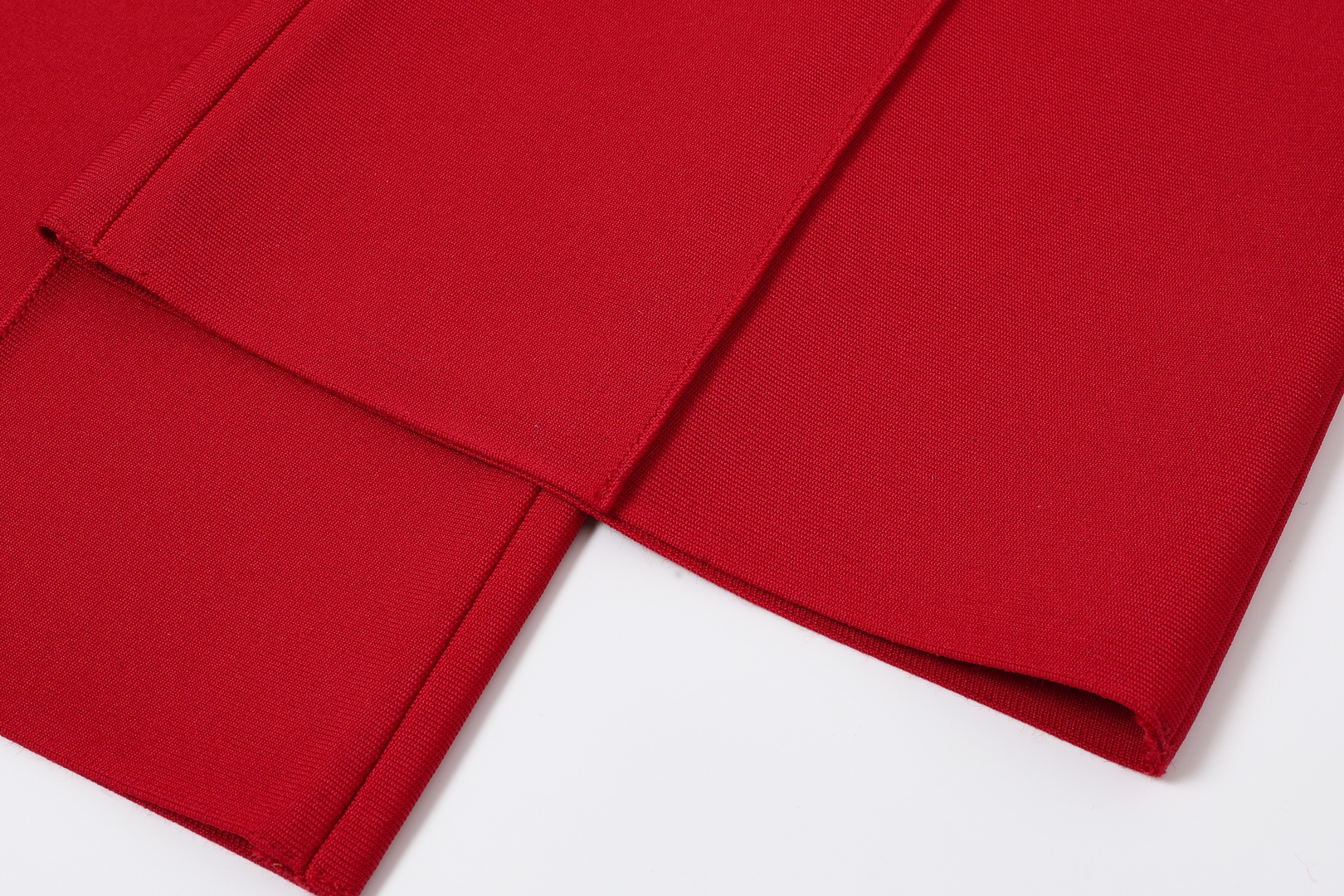 Figure-hugging Bandage Pants