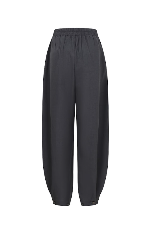 The Sera Woven Barrel Trousers