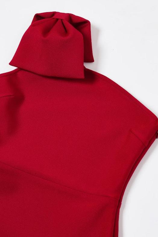 Sculpted Elegance Bow Maxi Dress