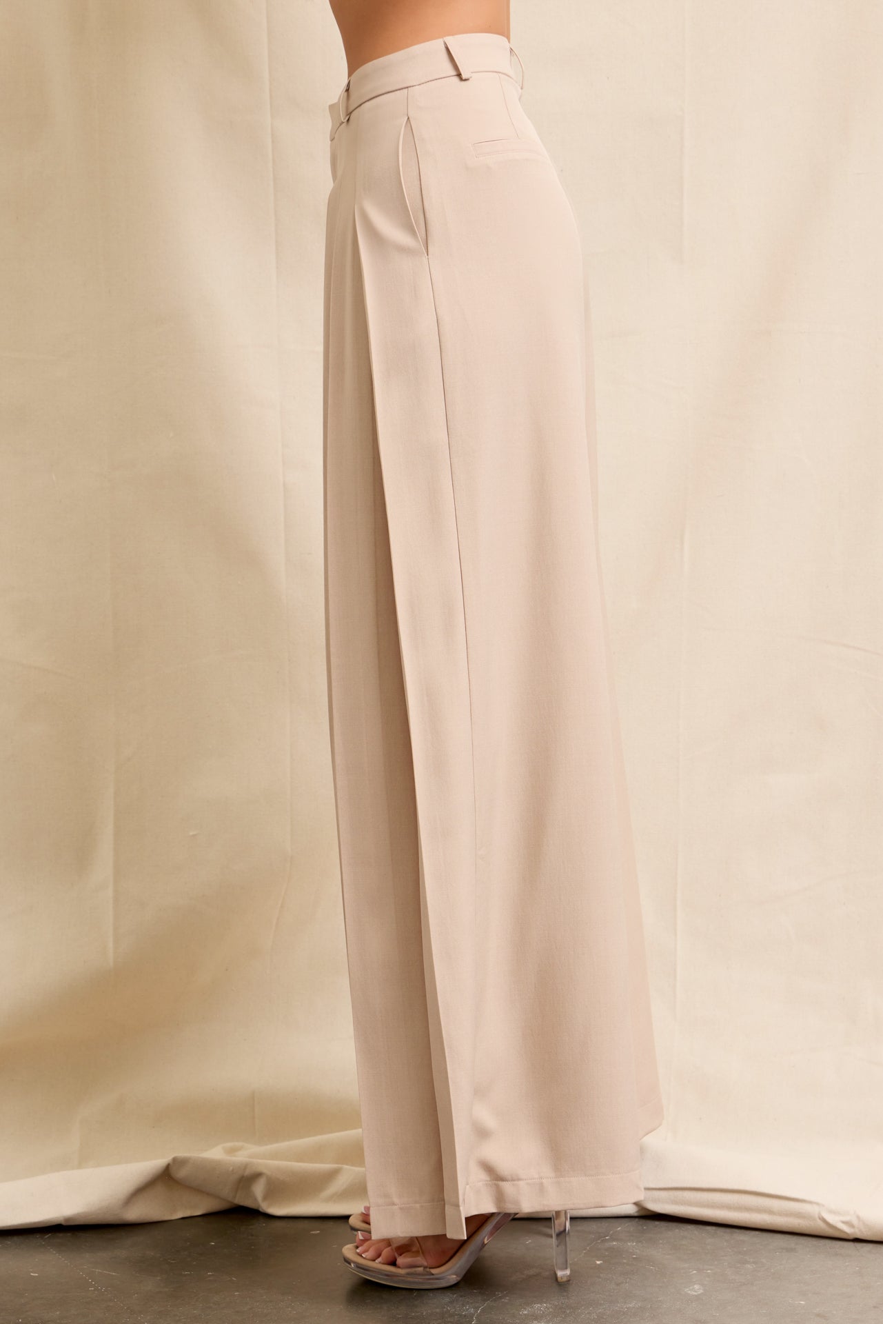 The Woven Pleat Elegant Pants