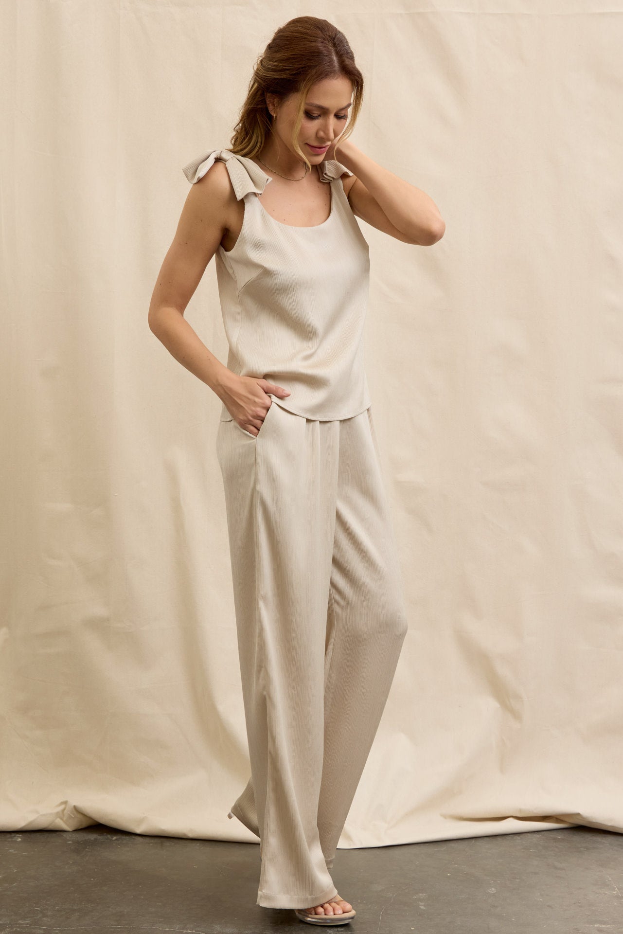 Textured Bow Bliss Woven Top And Pants Set