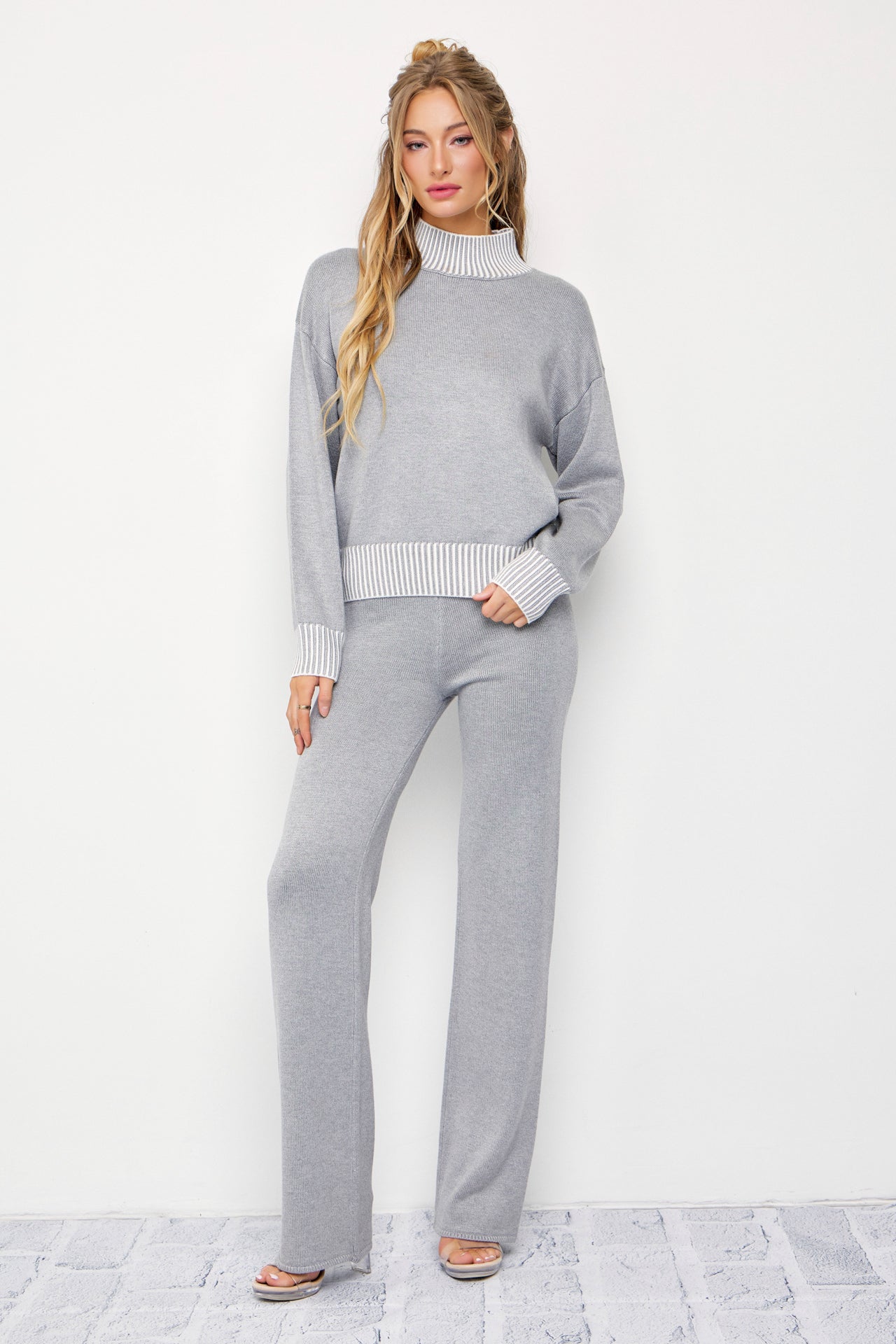 New Season Knit Contrast Stitch Mock Neck Top and Pants Set