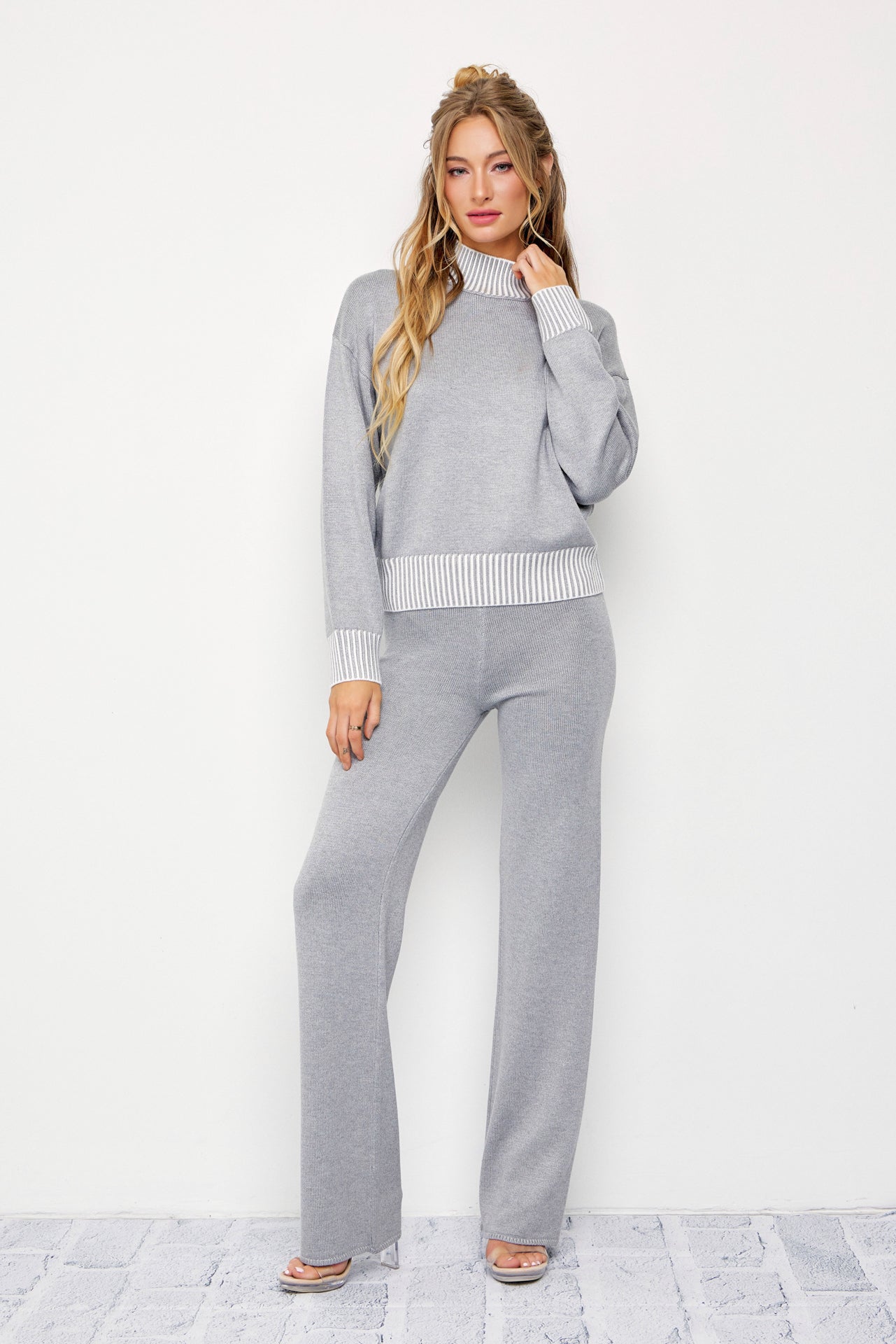 New Season Knit Contrast Stitch Mock Neck Top and Pants Set