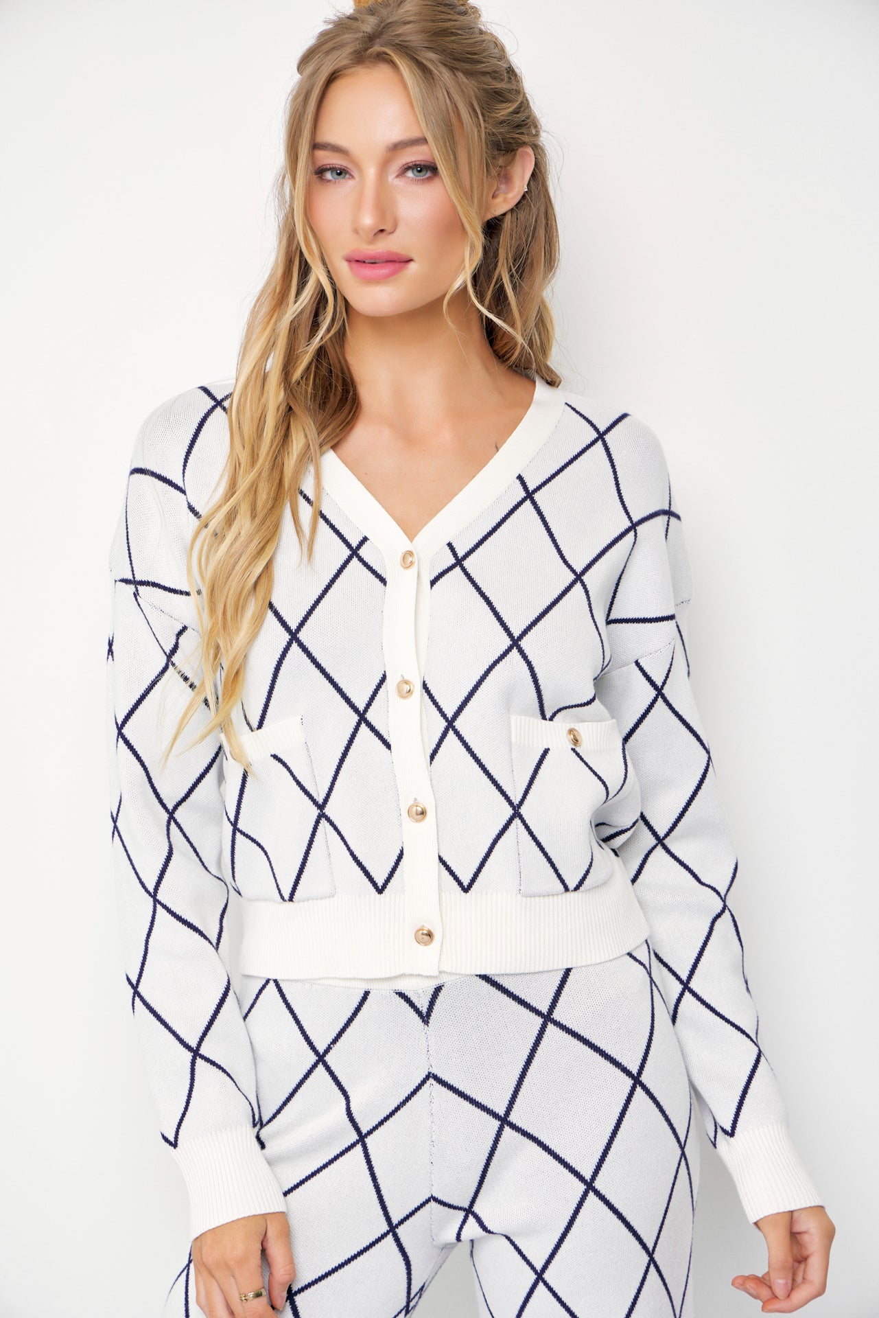 Vivi Diamond Pattern Knit Cardigan and Pants Set