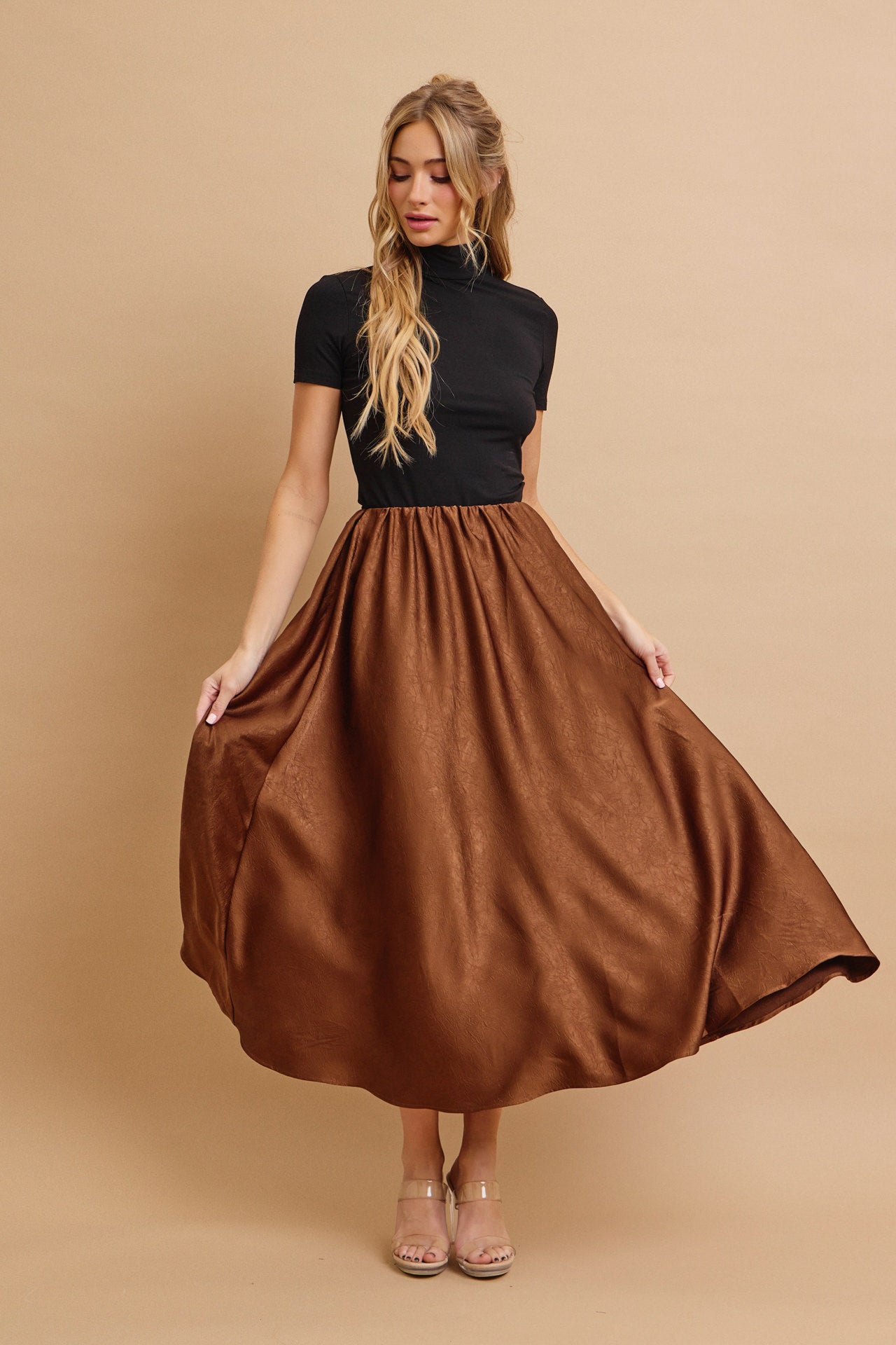 Elara Crinkled Skirt
