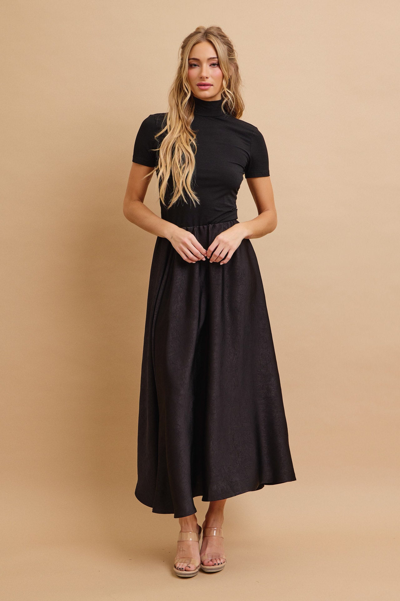 Elara Crinkled Skirt