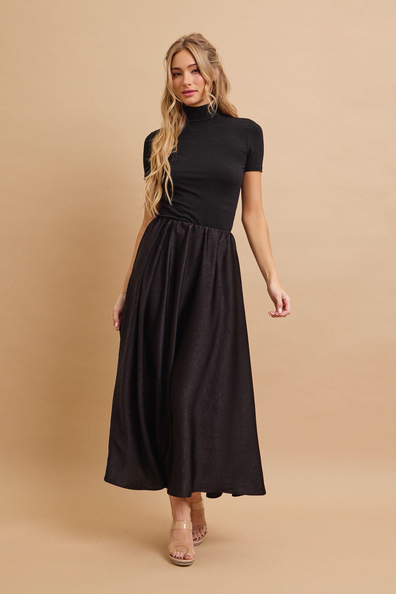 Elara Crinkled Skirt