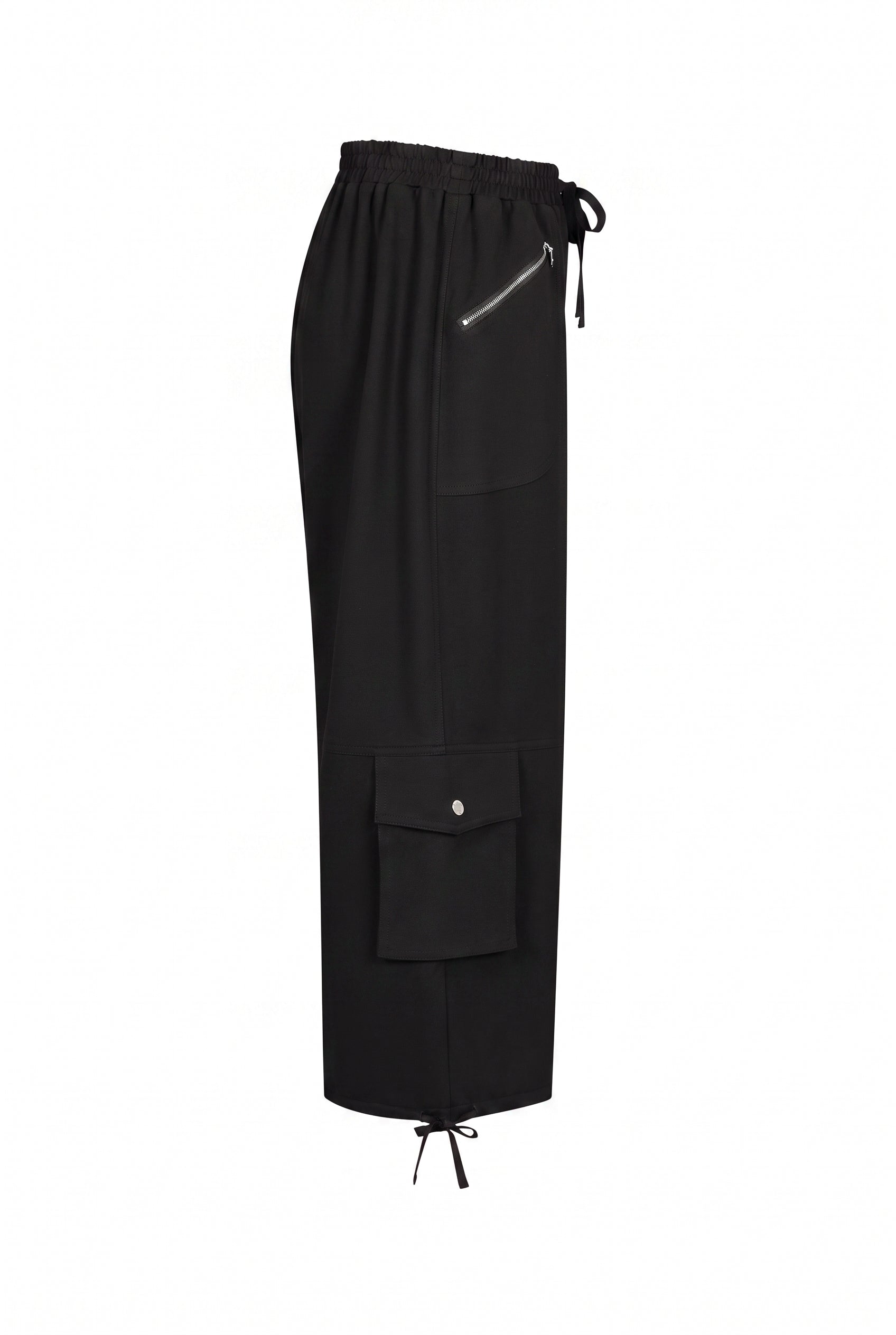 Anette Smocked Waist Balloon Sweatpants with Cargo Pockets