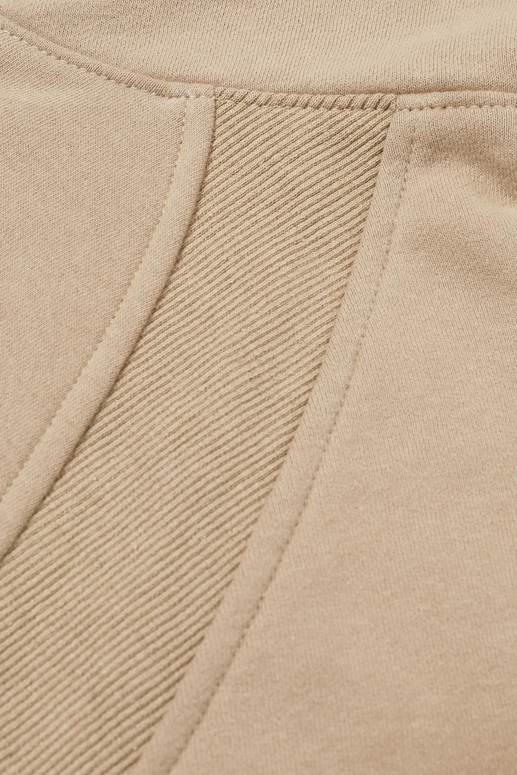Soft Structure for Everyday Rhythm Hoodie