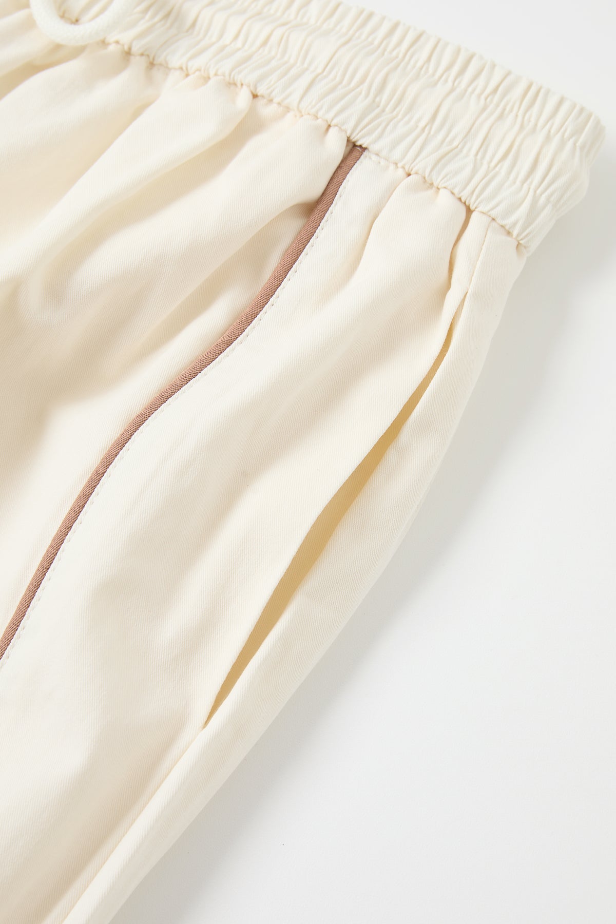 Balloon Pants with Piping Detail