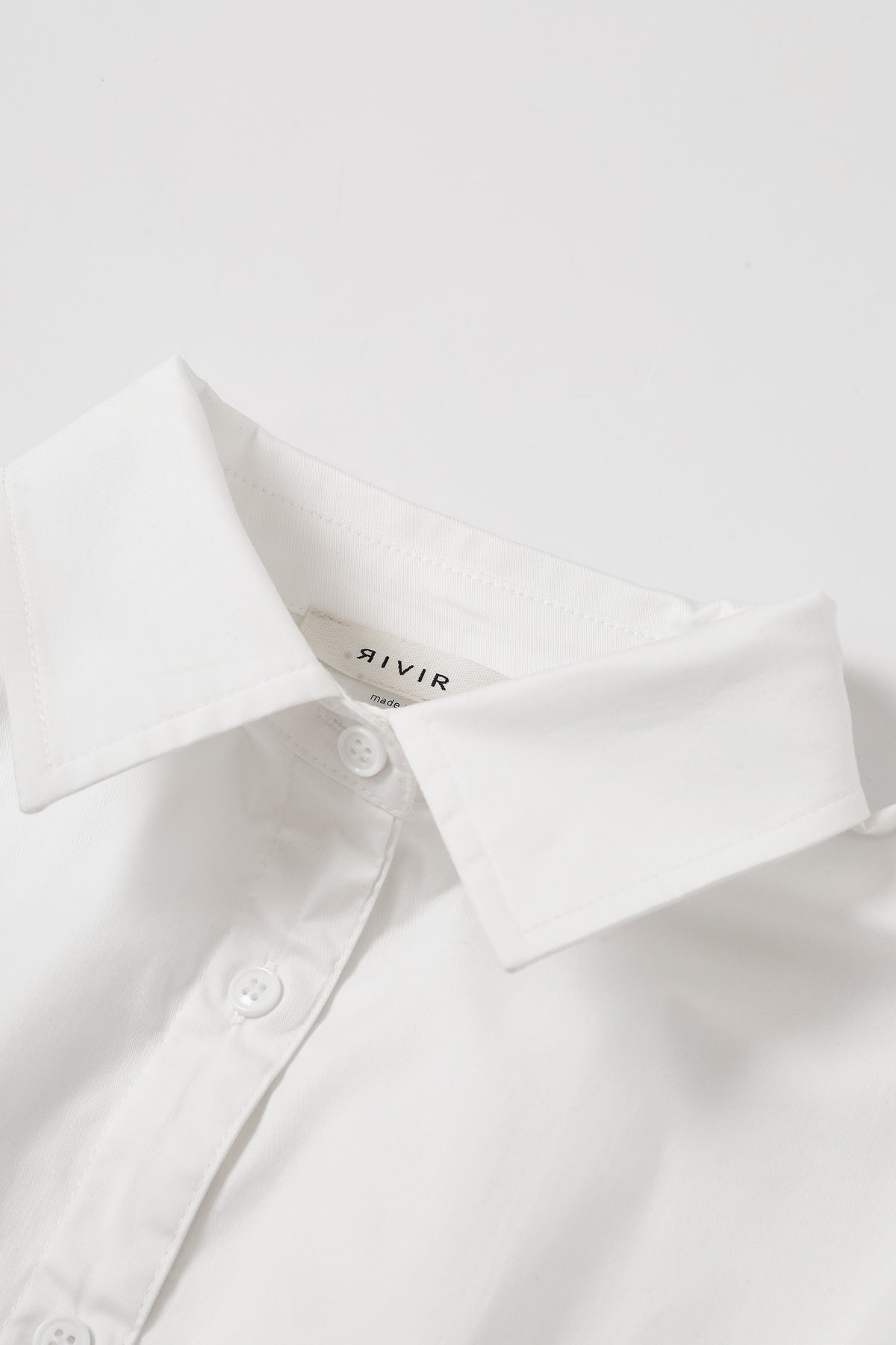 Belted Contour Woven Pleated Short Sleeve Top