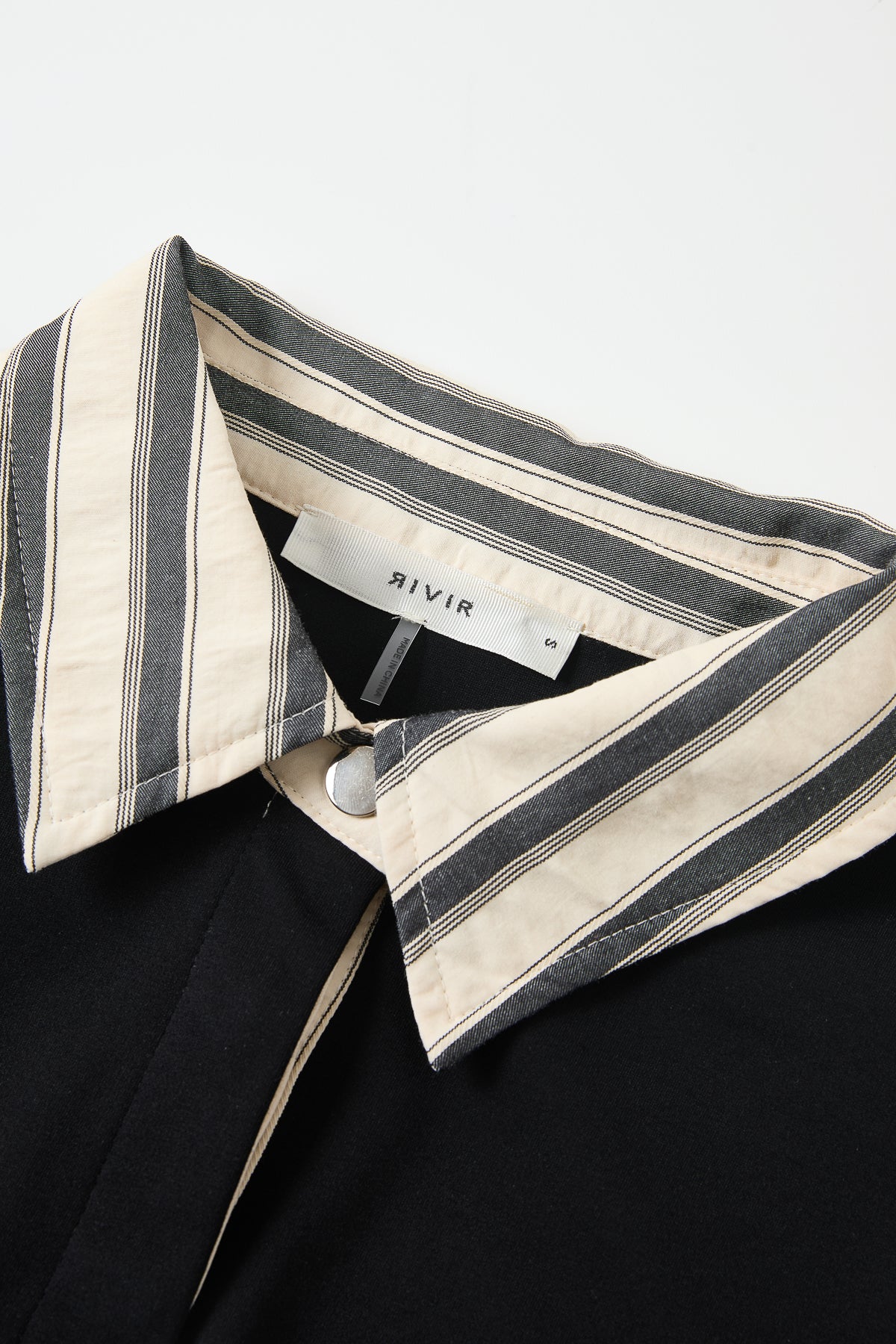 Anette Knit Collar Sweatshirt with Stripe Contrast